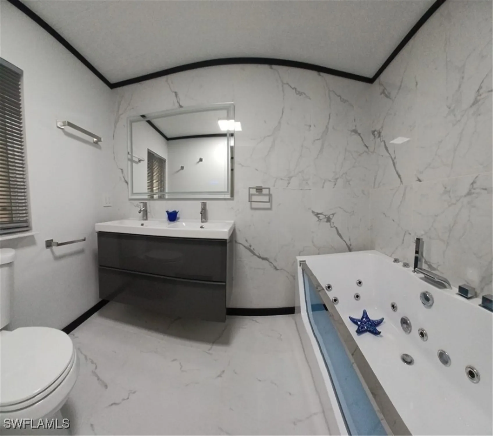 Property Slideshow image 24 of 38 | 5502 ben franklin ln, North Fort Myers, FL, 33917