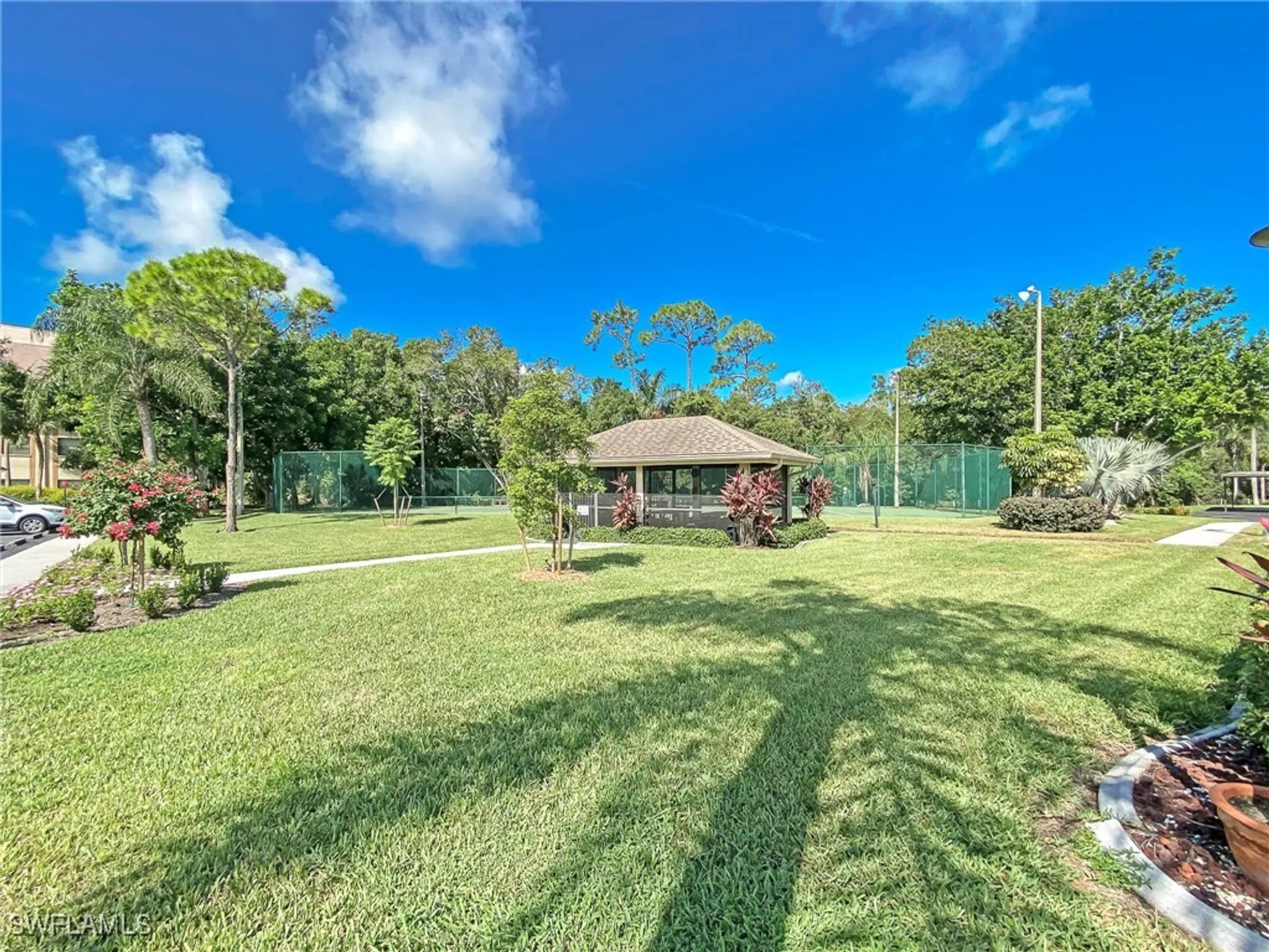 Property Slideshow image 25 of 32 | 13276 white marsh ln 3524, Fort Myers, FL, 33912