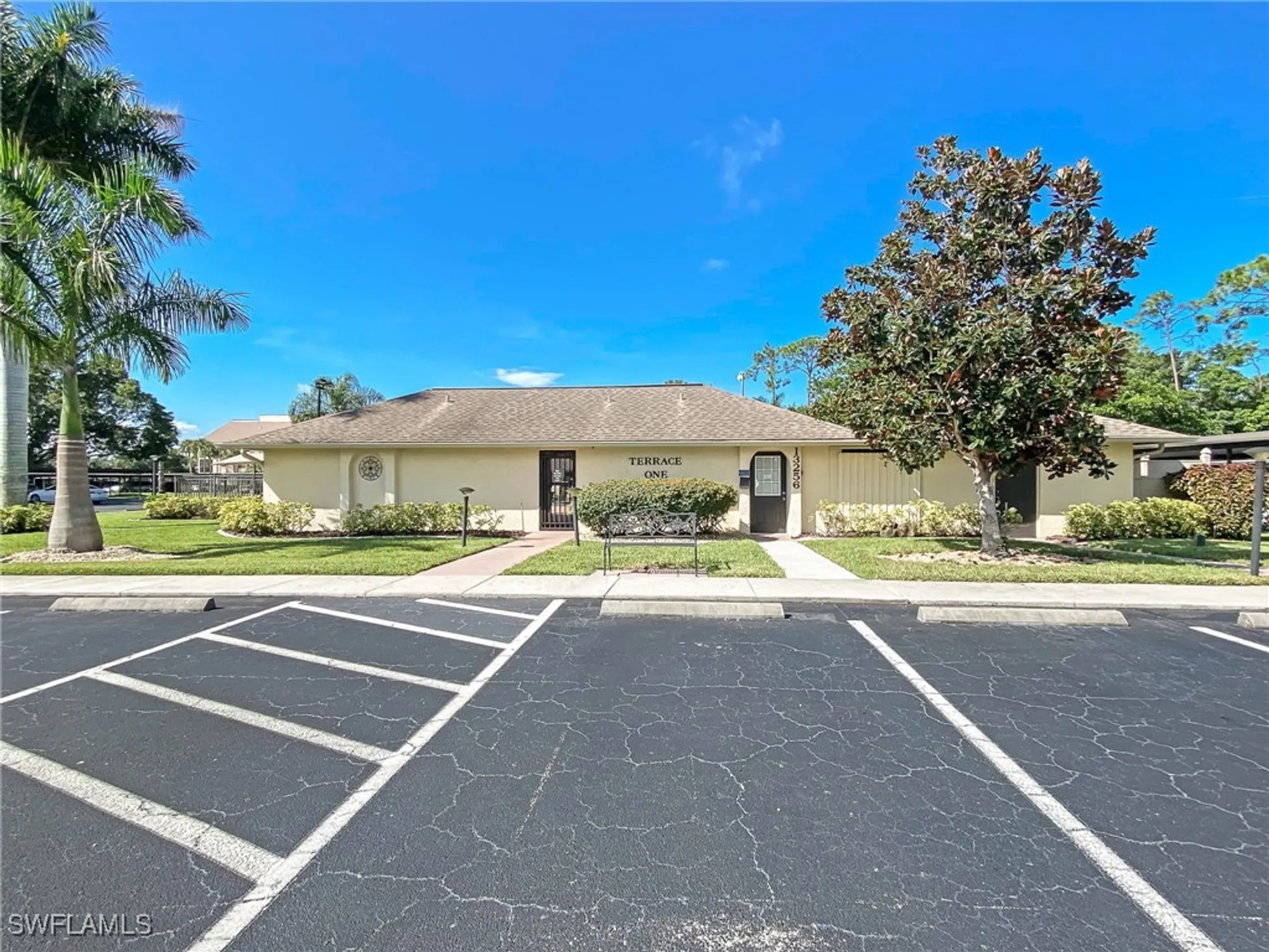 Property Slideshow image 29 of 32 | 13276 white marsh ln 3524, Fort Myers, FL, 33912