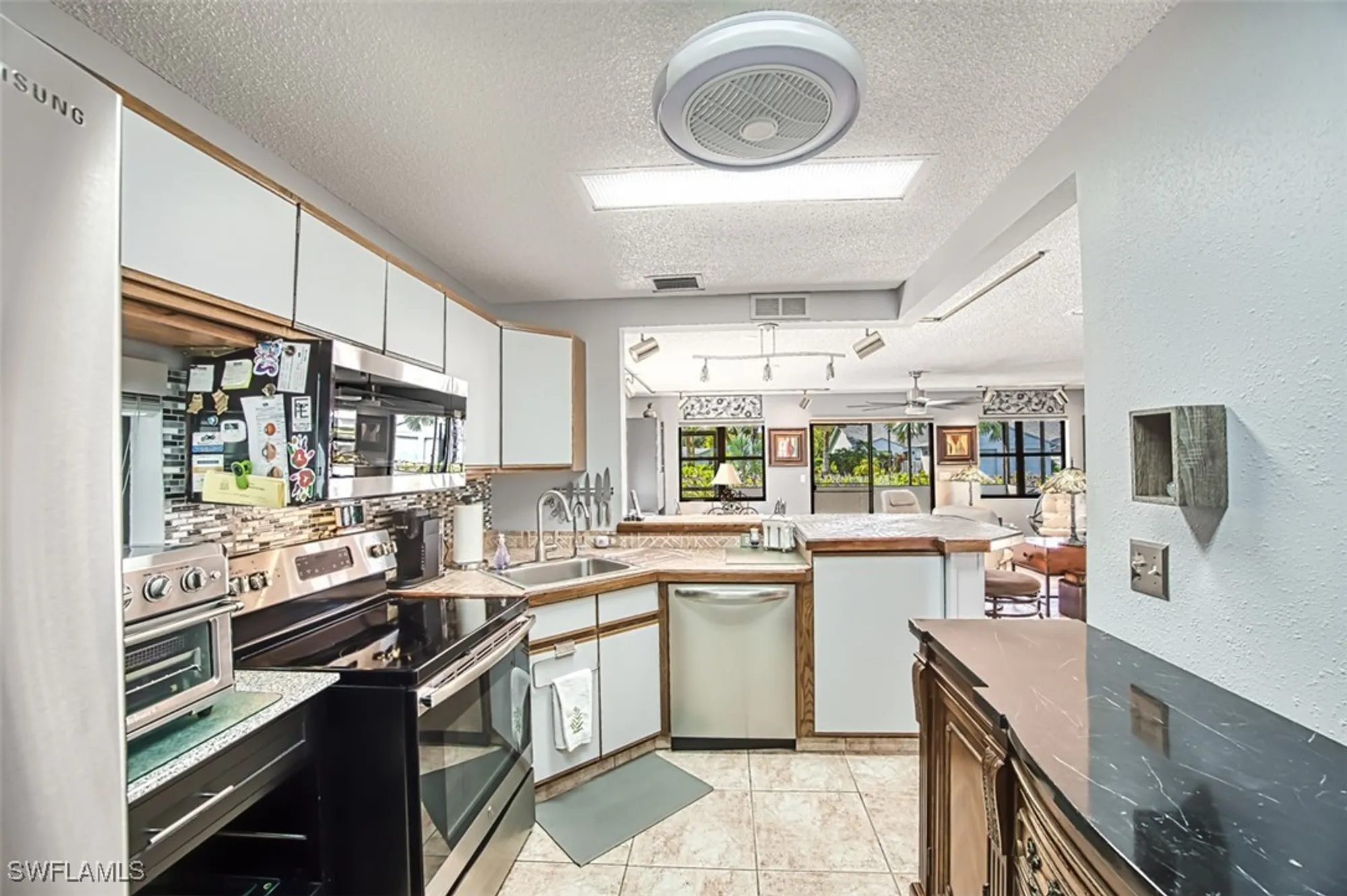 Property Slideshow image 11 of 50 | 9626 windsor club cir, Fort Myers, FL, 33905
