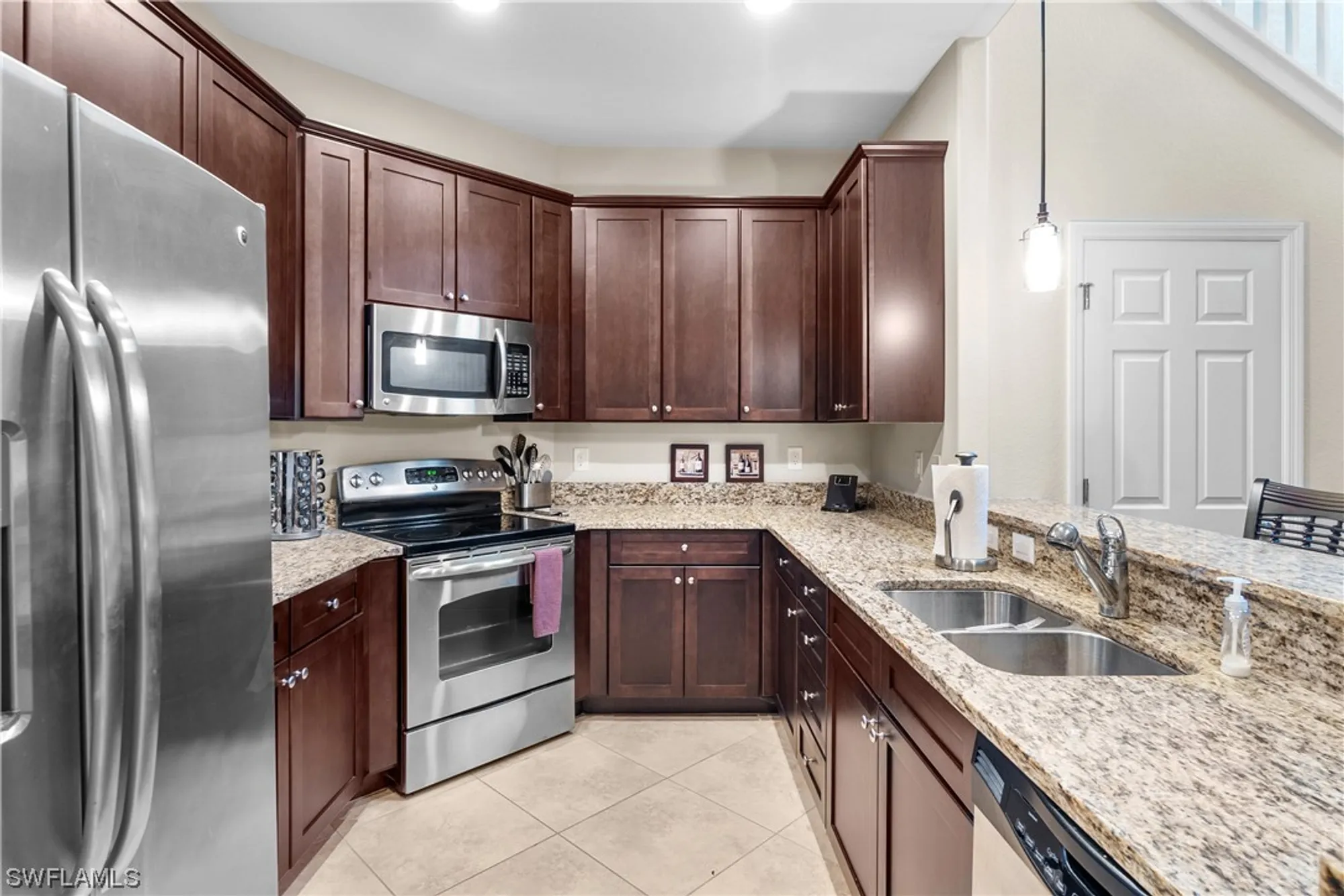 Property Slideshow image 8 of 46 | 8752 javiera way apt 8505, Fort Myers, FL, 33912