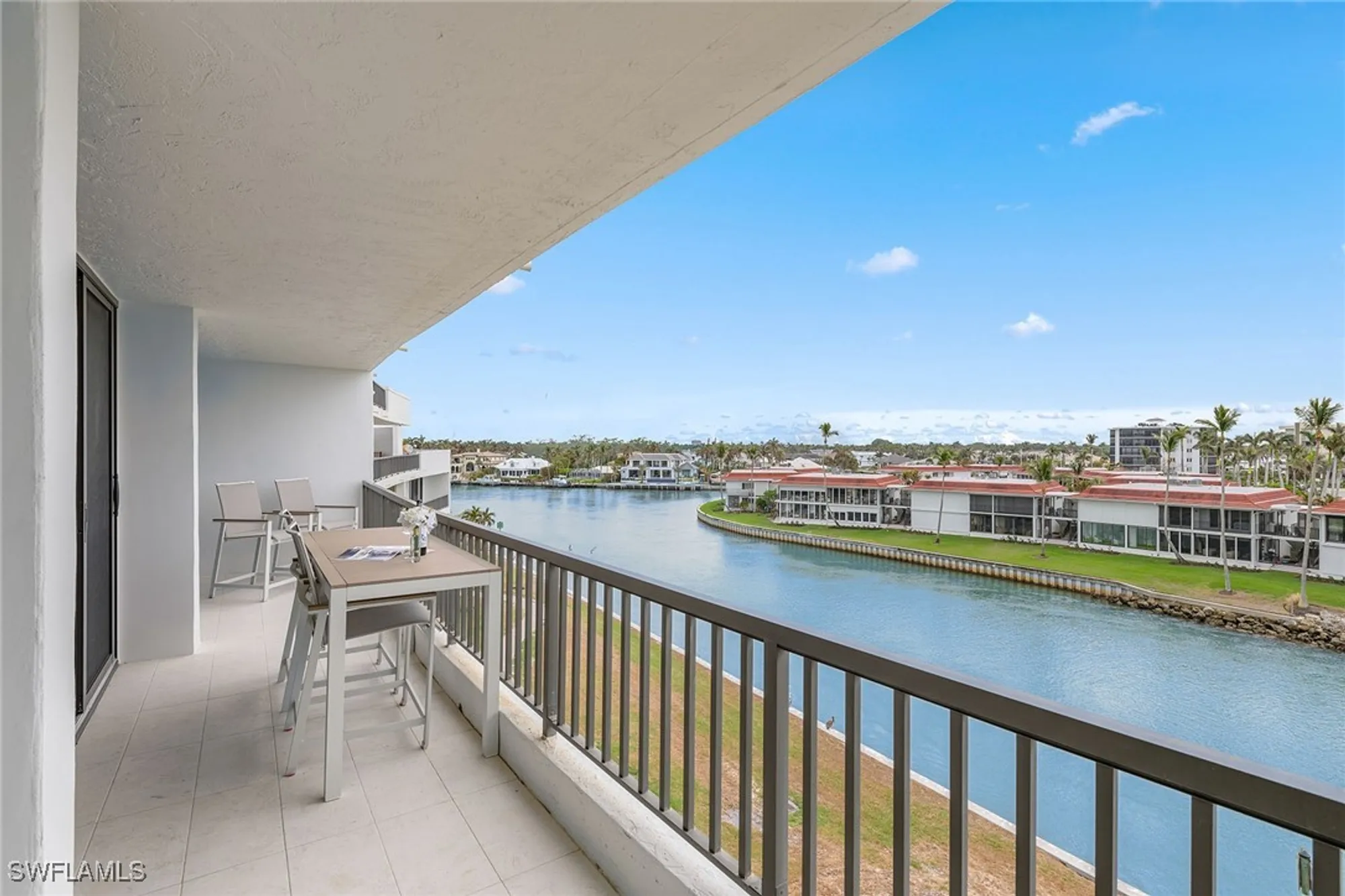 Property Slideshow image 17 of 41 | 2318 gulf shore blvd n # 510, Naples, FL, 34103