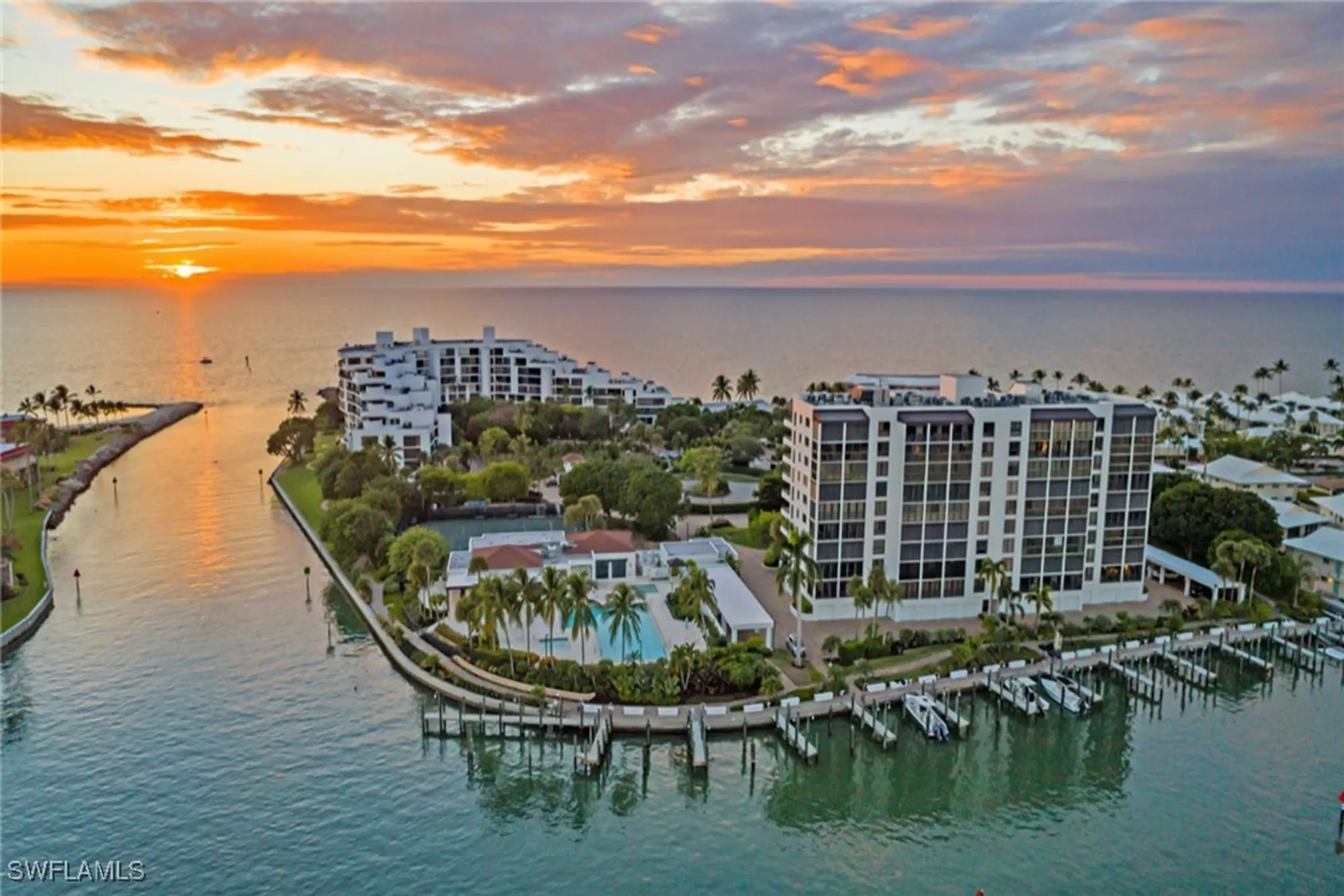 Property Slideshow image 27 of 41 | 2318 gulf shore blvd n # 510, Naples, FL, 34103