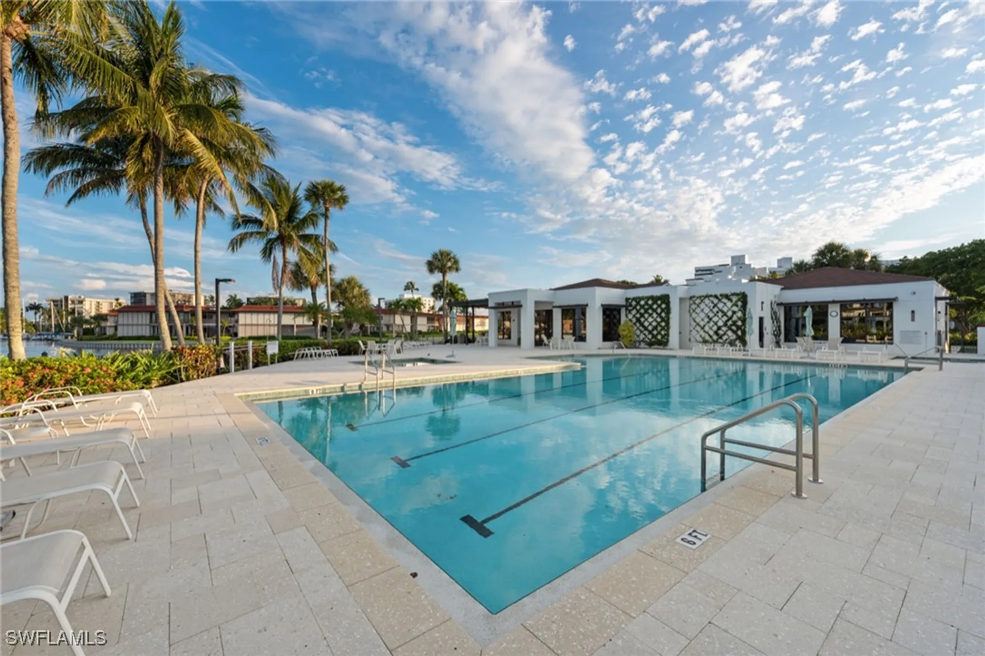 Property Slideshow image 29 of 41 | 2318 gulf shore blvd n # 510, Naples, FL, 34103