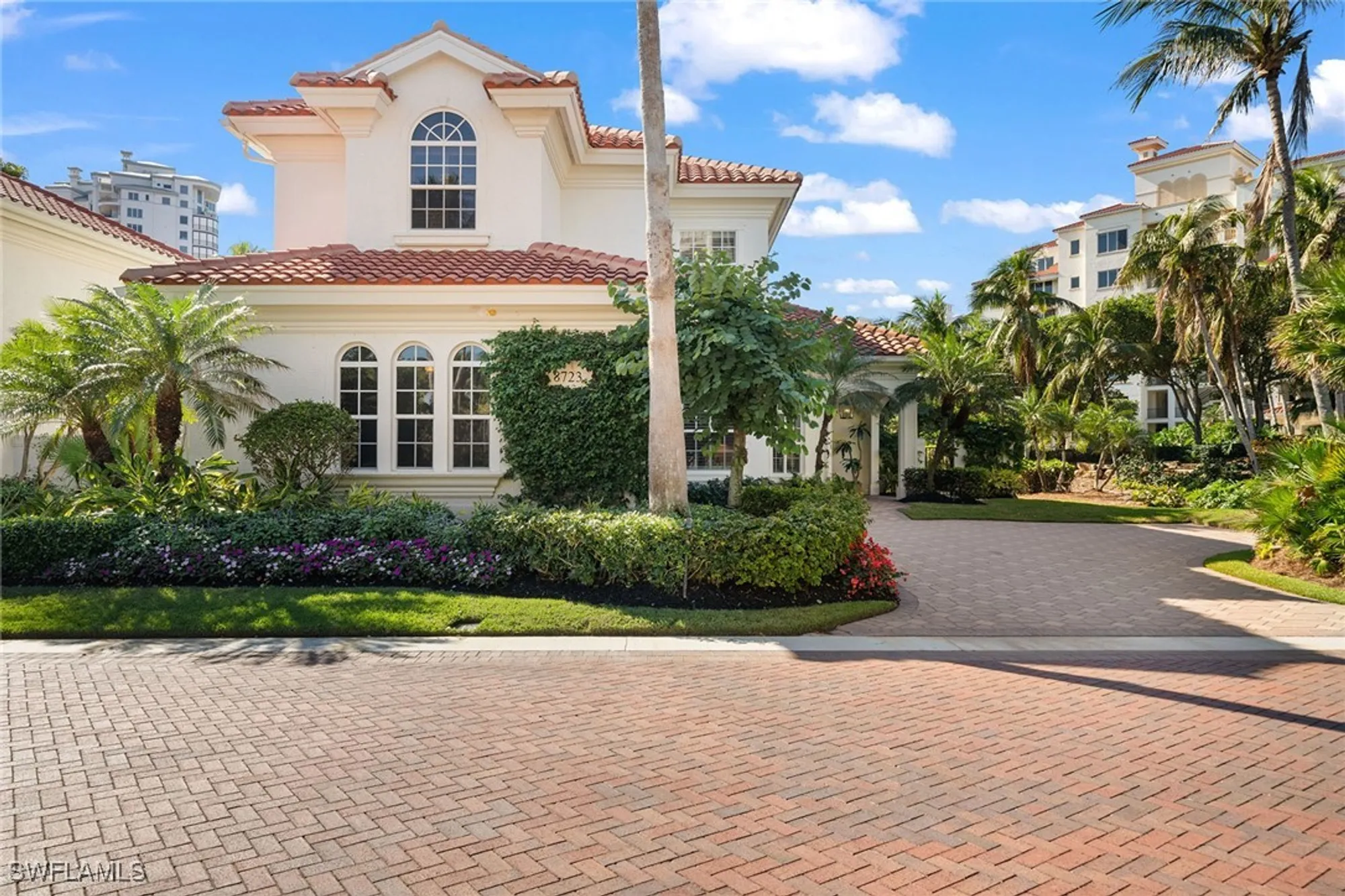 Property Slideshow image 4 of 41 | 8723 la palma ln, Naples, FL, 34108