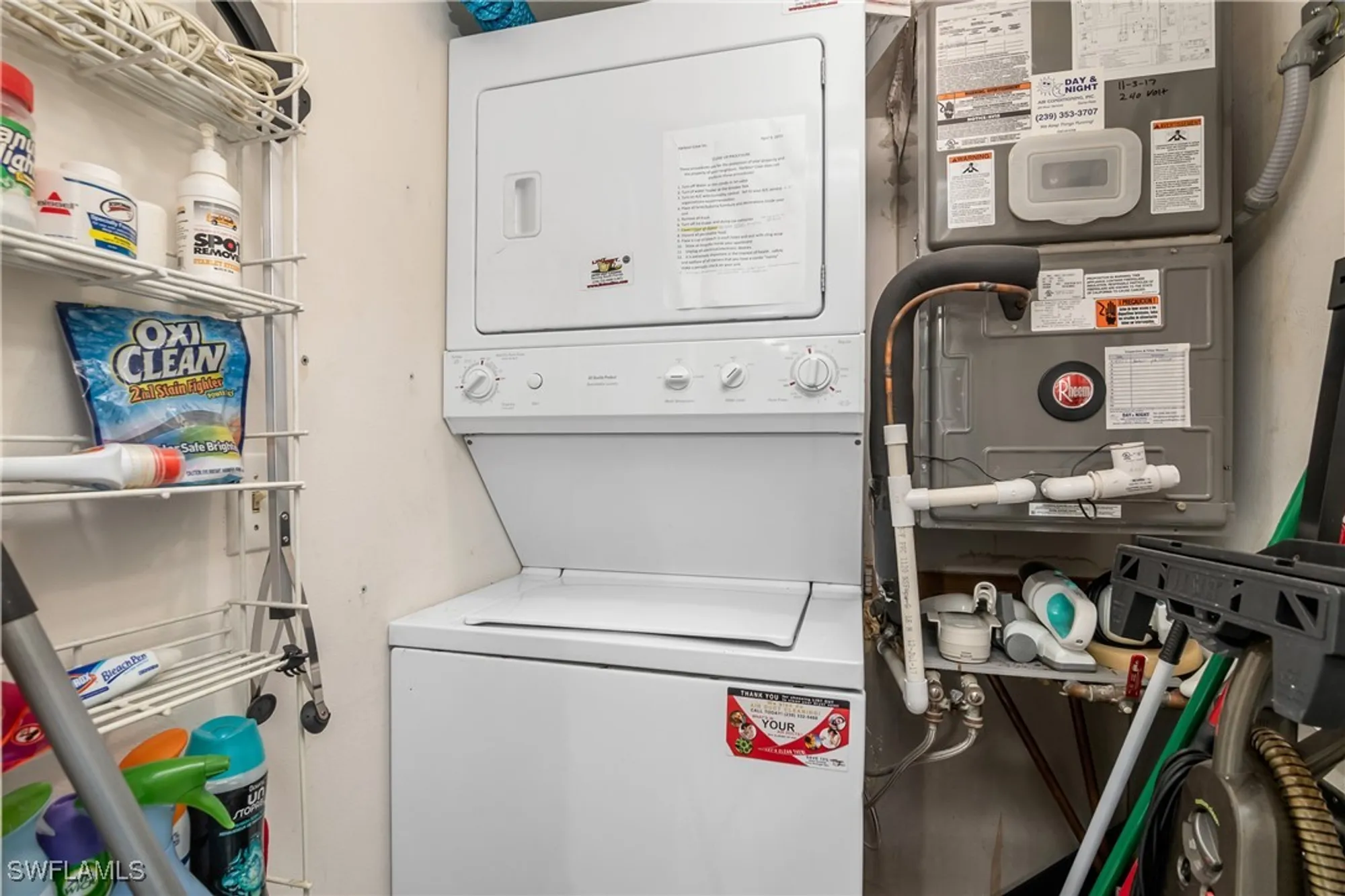 Property Slideshow image 14 of 25 | 3000 gulf shore blvd 415, Naples, FL, 34103