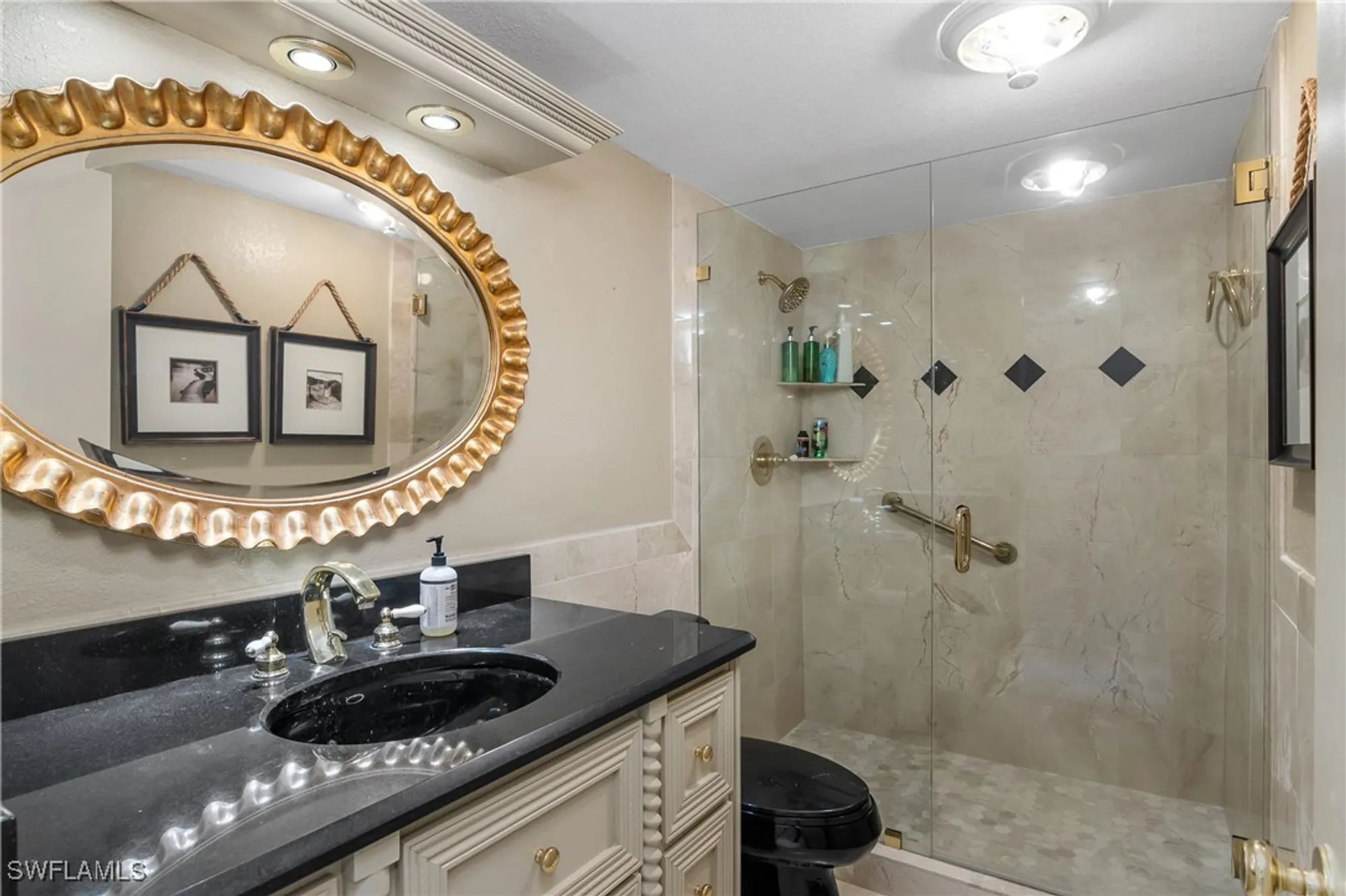 Property Slideshow image 13 of 25 | 3000 gulf shore blvd 415, Naples, FL, 34103
