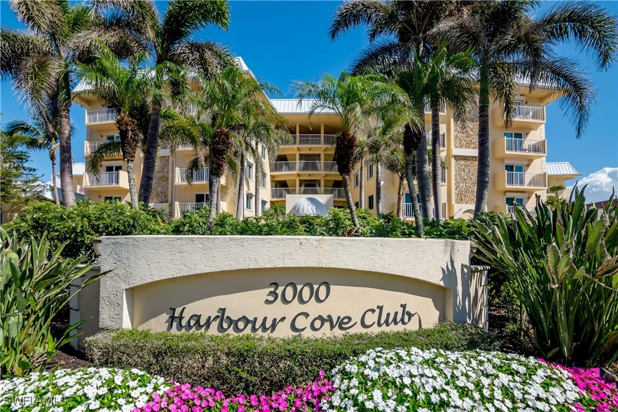 Property Slideshow image 25 of 25 | 3000 gulf shore blvd 415, Naples, FL, 34103