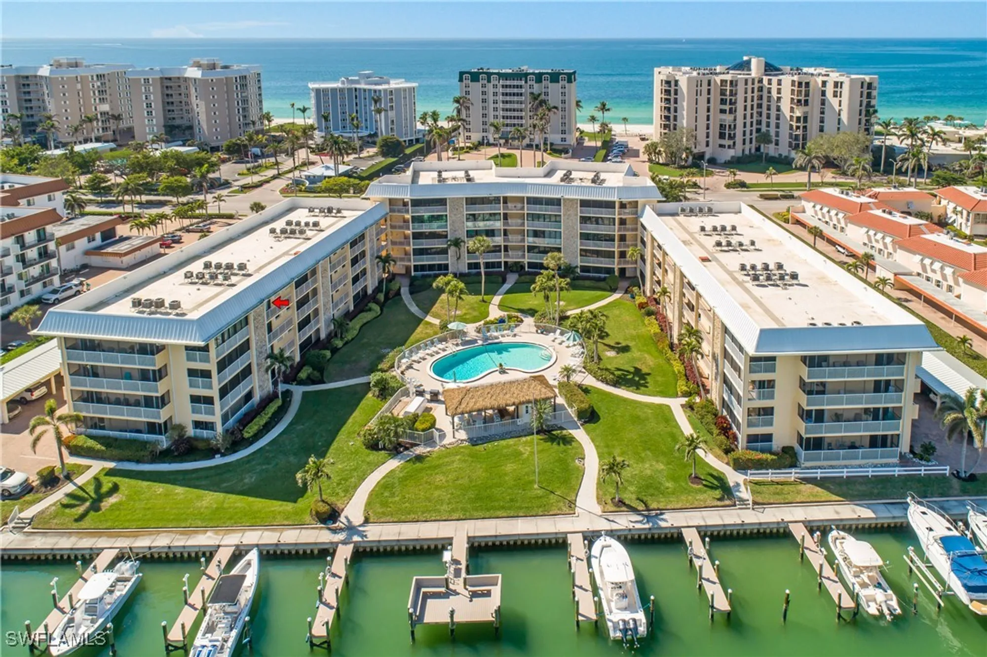 Property Slideshow image 5 of 25 | 3000 gulf shore blvd 415, Naples, FL, 34103