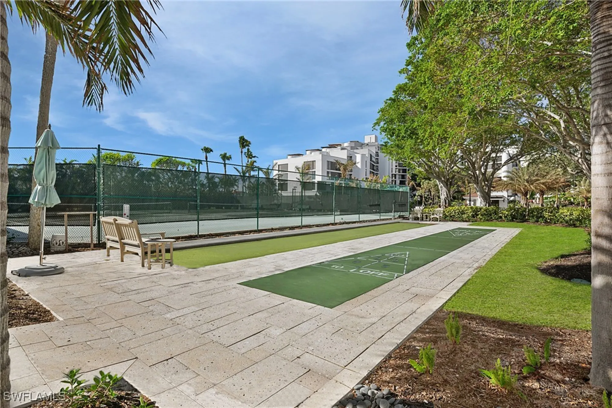 Property Slideshow image 18 of 27 | 2400 gulf shore blvd n ph 4, Naples, FL, 34103