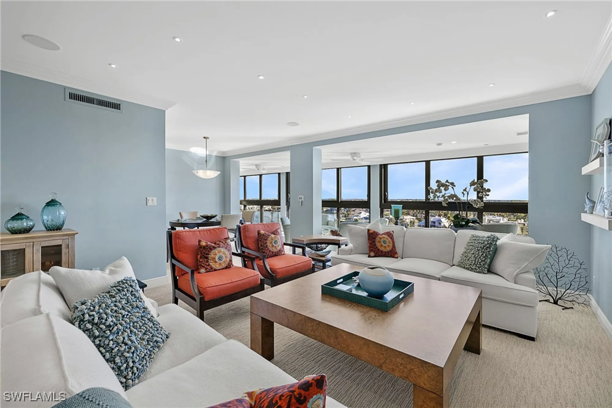 Property Slideshow image 5 of 27 | 2400 gulf shore blvd n ph 4, Naples, FL, 34103