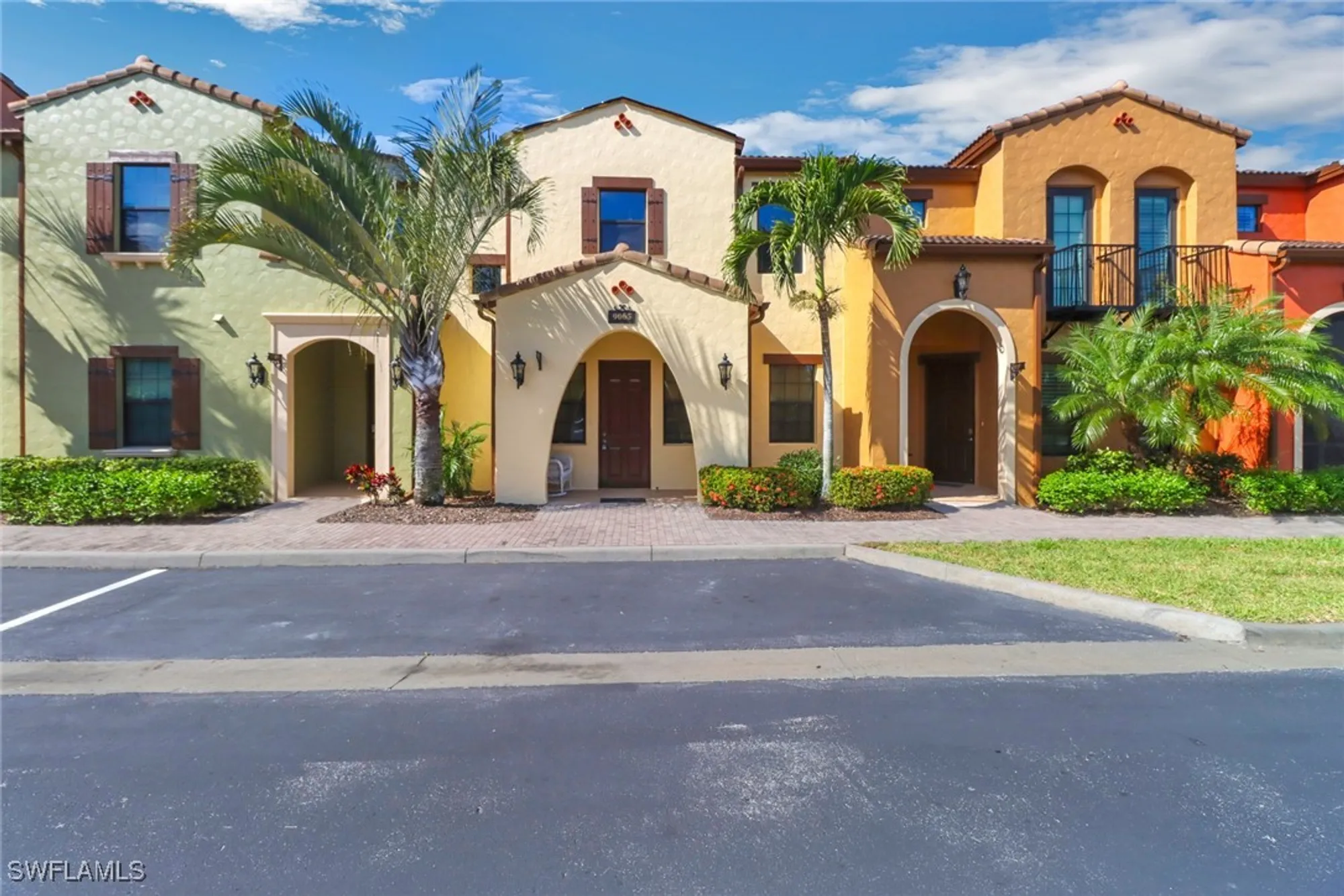Property Slideshow image 15 of 41 | 9065 albion ln 4903, Naples, FL, 34113