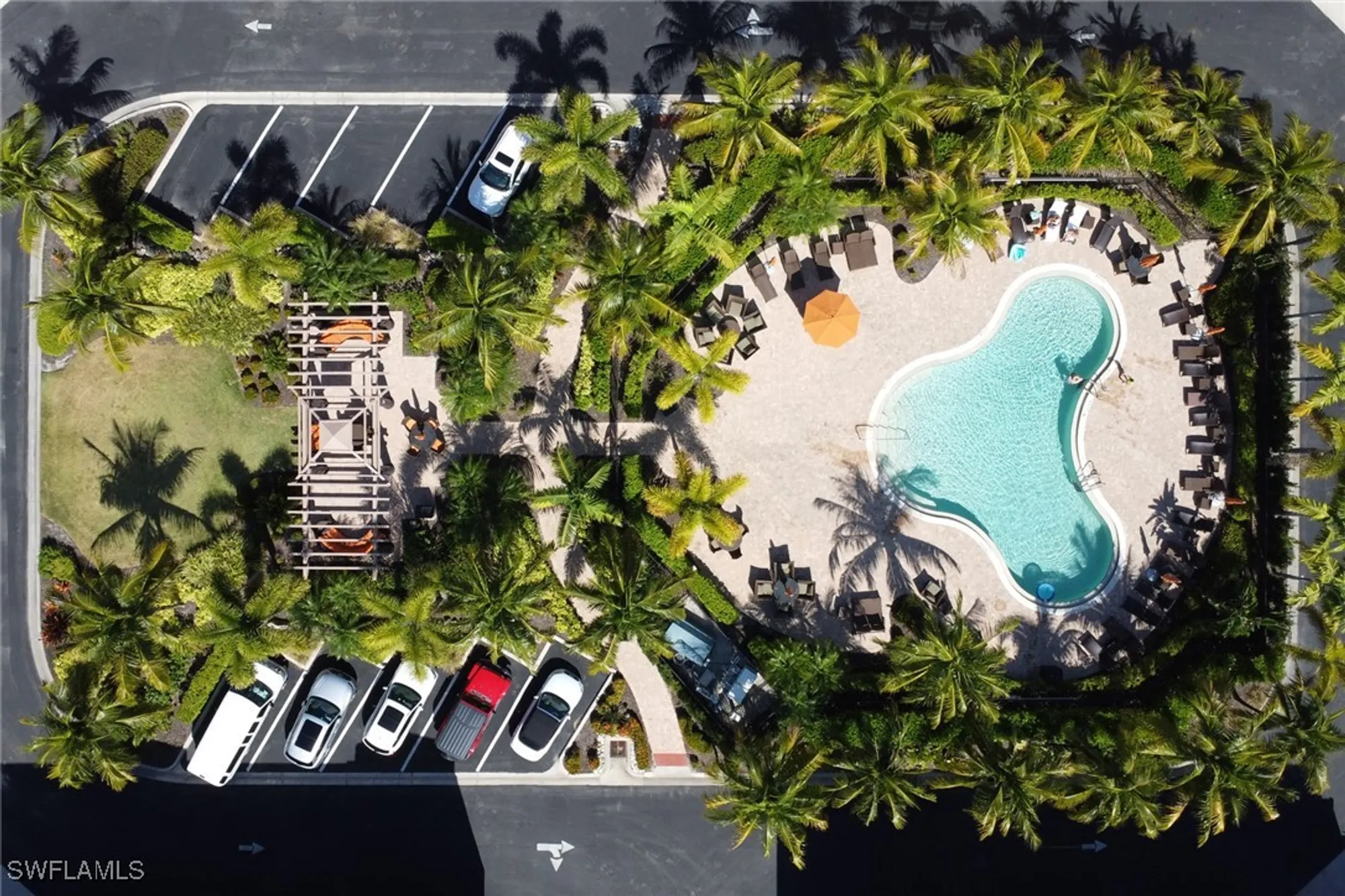 Property Slideshow image 16 of 41 | 9065 albion ln 4903, Naples, FL, 34113