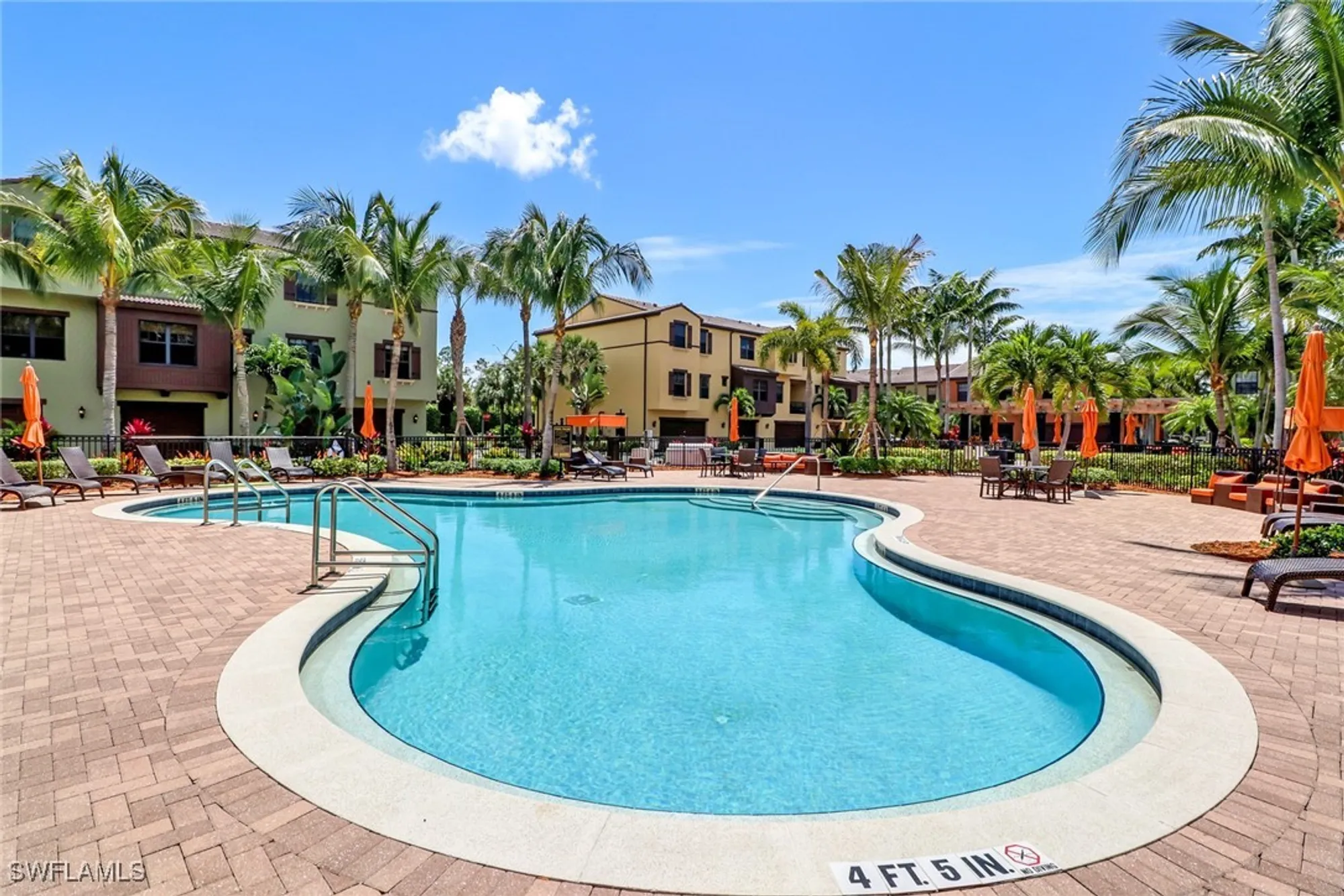 Property Slideshow image 21 of 41 | 9065 albion ln 4903, Naples, FL, 34113