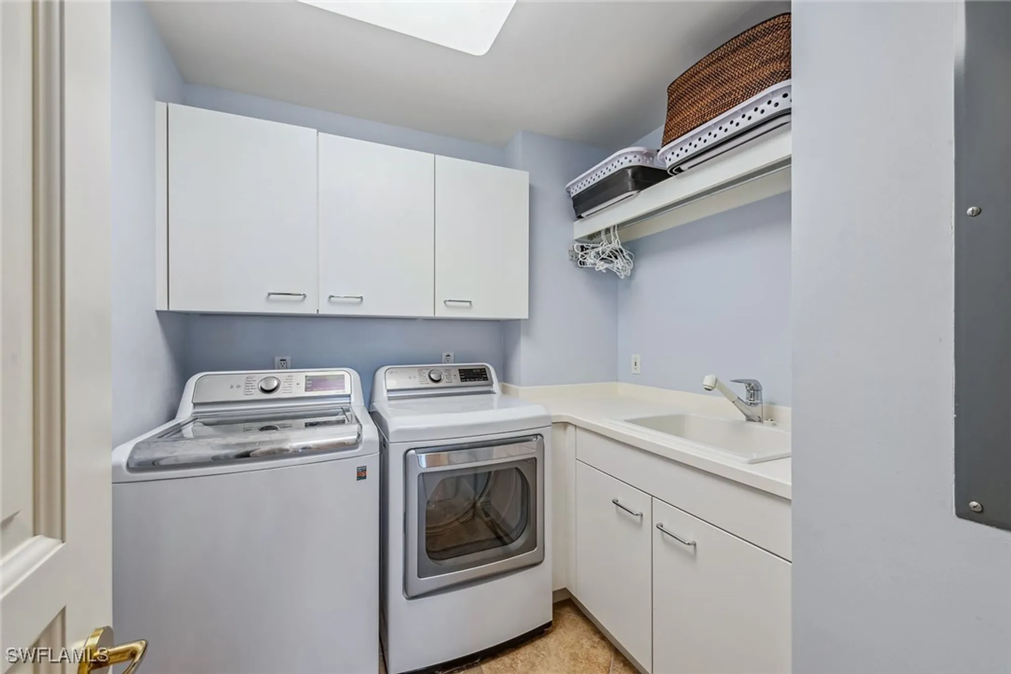 Property Slideshow image 29 of 33 | 8787 bay colony dr 903, Naples, FL, 34108