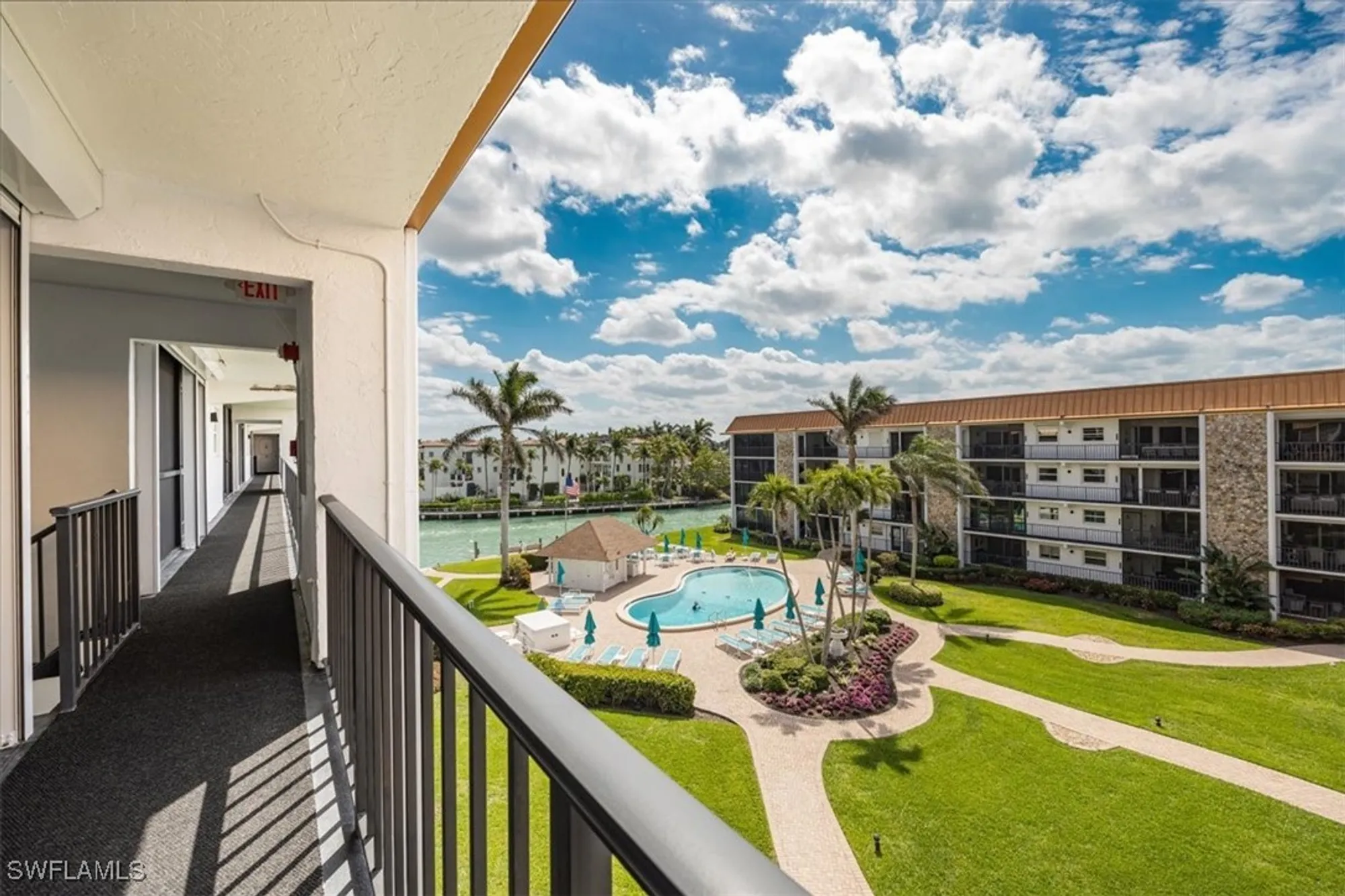 Property Slideshow image 19 of 23 | 2900 gulf shore blvd 406, Naples, FL, 34103
