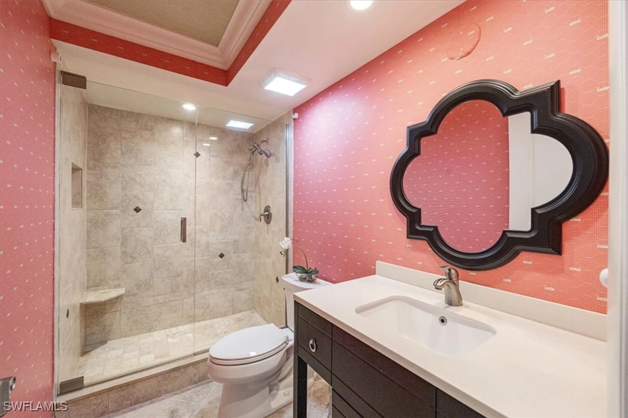 Property Slideshow image 12 of 23 | 2900 gulf shore blvd 406, Naples, FL, 34103