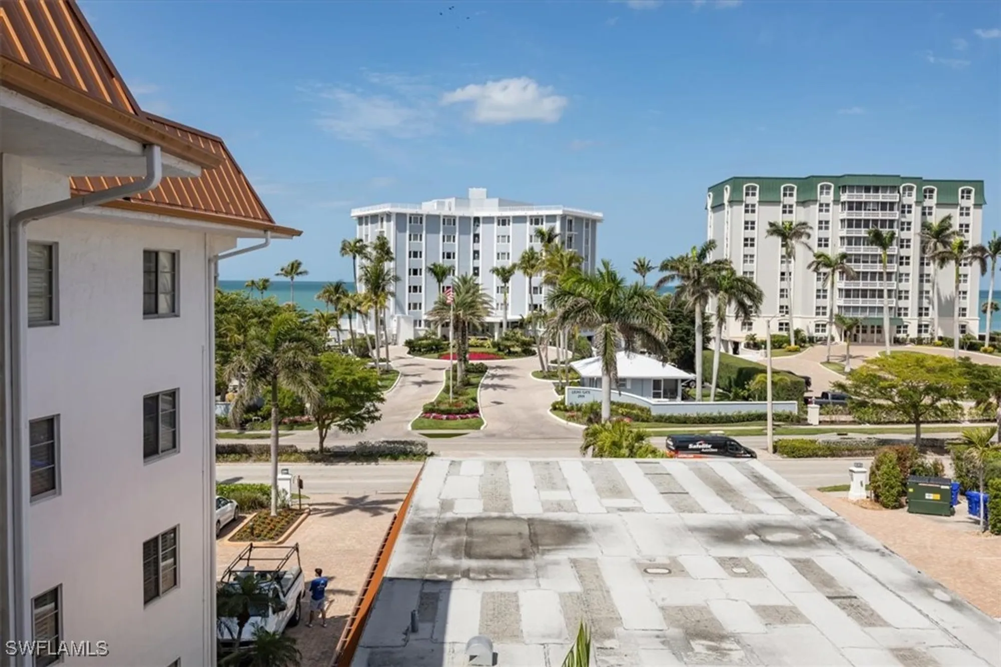 Property Slideshow image 20 of 23 | 2900 gulf shore blvd 406, Naples, FL, 34103