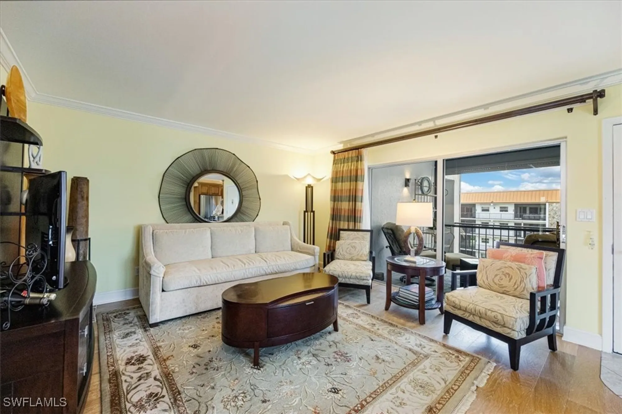 Property Slideshow image 7 of 23 | 2900 gulf shore blvd 406, Naples, FL, 34103