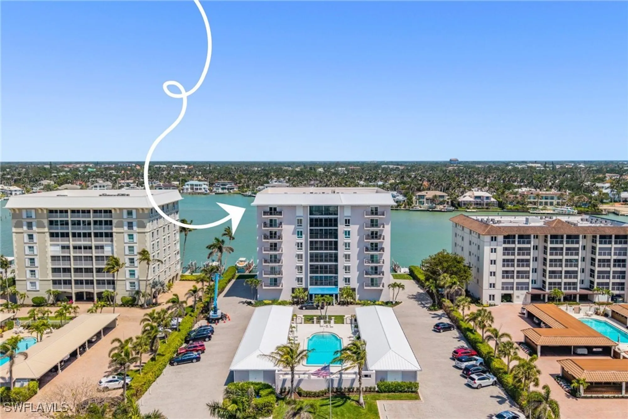 Property Slideshow image 15 of 37 | 2650 gulf shore blvd 701, Naples, FL, 34103