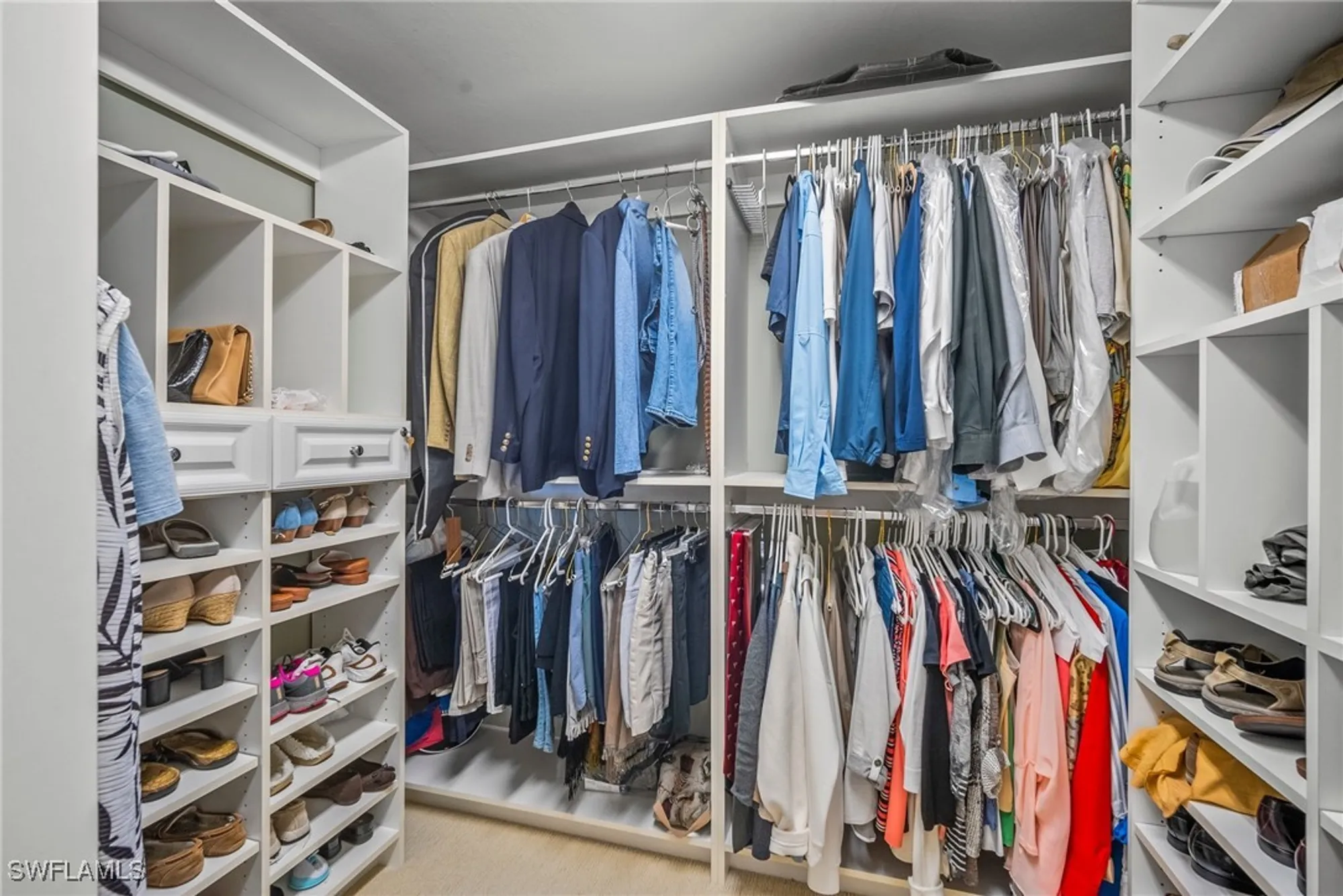 Property Slideshow image 26 of 37 | 2650 gulf shore blvd 701, Naples, FL, 34103