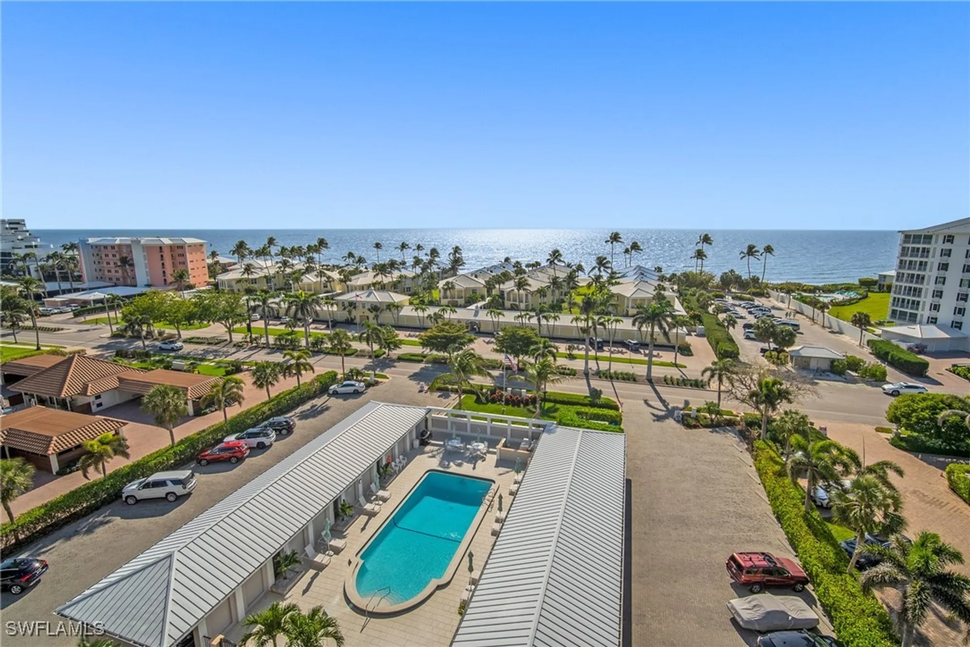 Property Slideshow image 2 of 37 | 2650 gulf shore blvd 701, Naples, FL, 34103