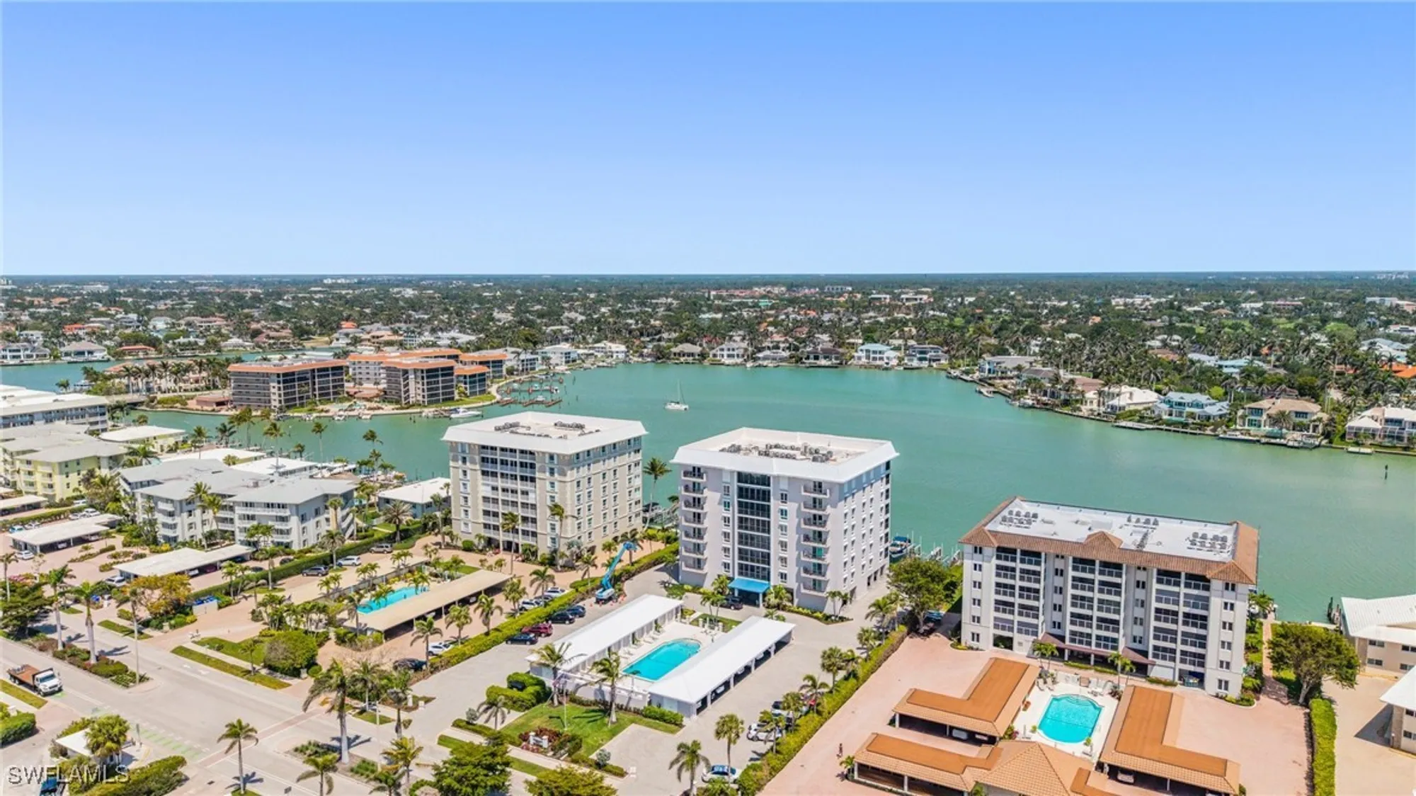 Property Slideshow image 35 of 37 | 2650 gulf shore blvd 701, Naples, FL, 34103