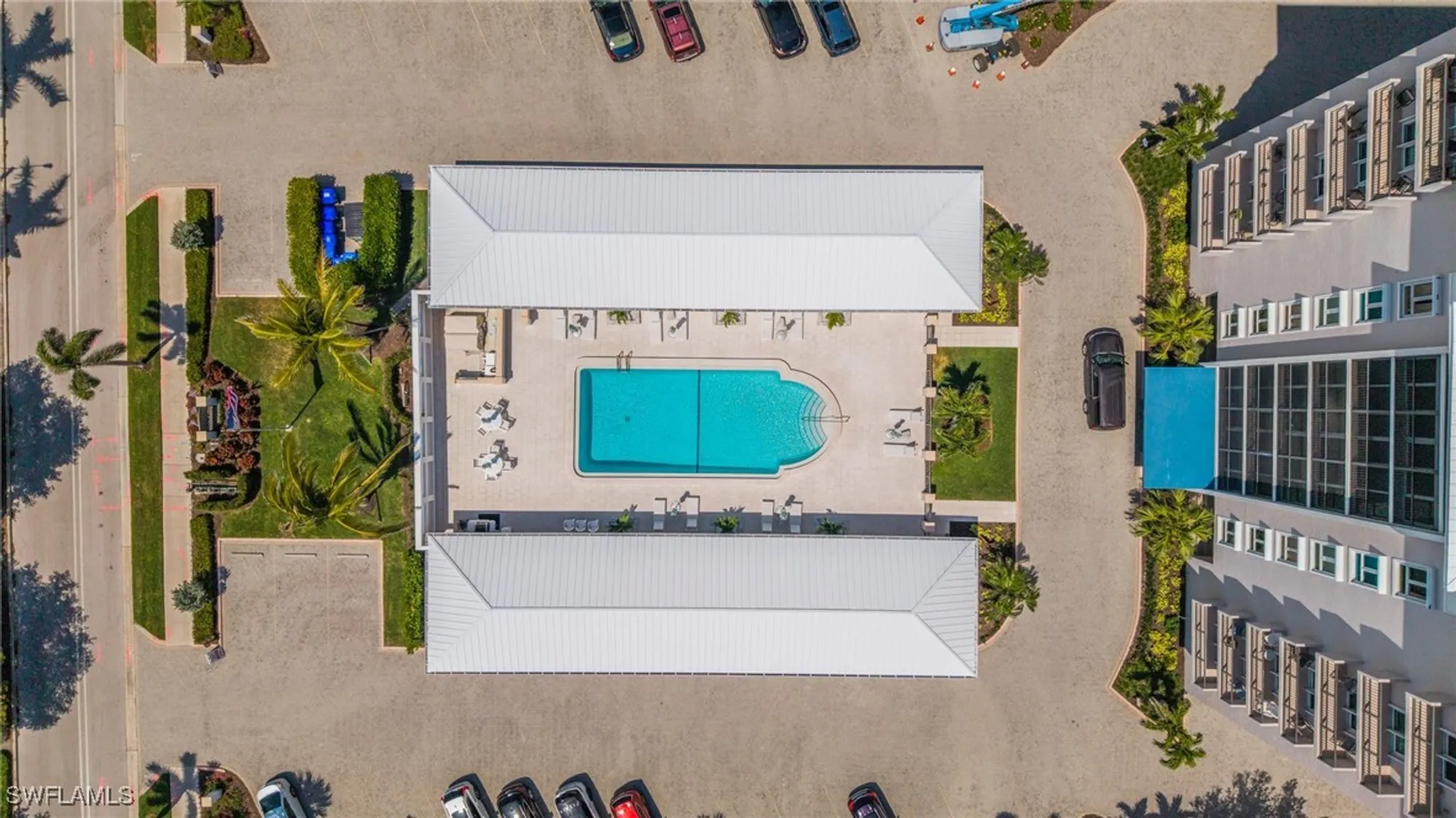 Property Slideshow image 32 of 37 | 2650 gulf shore blvd 701, Naples, FL, 34103