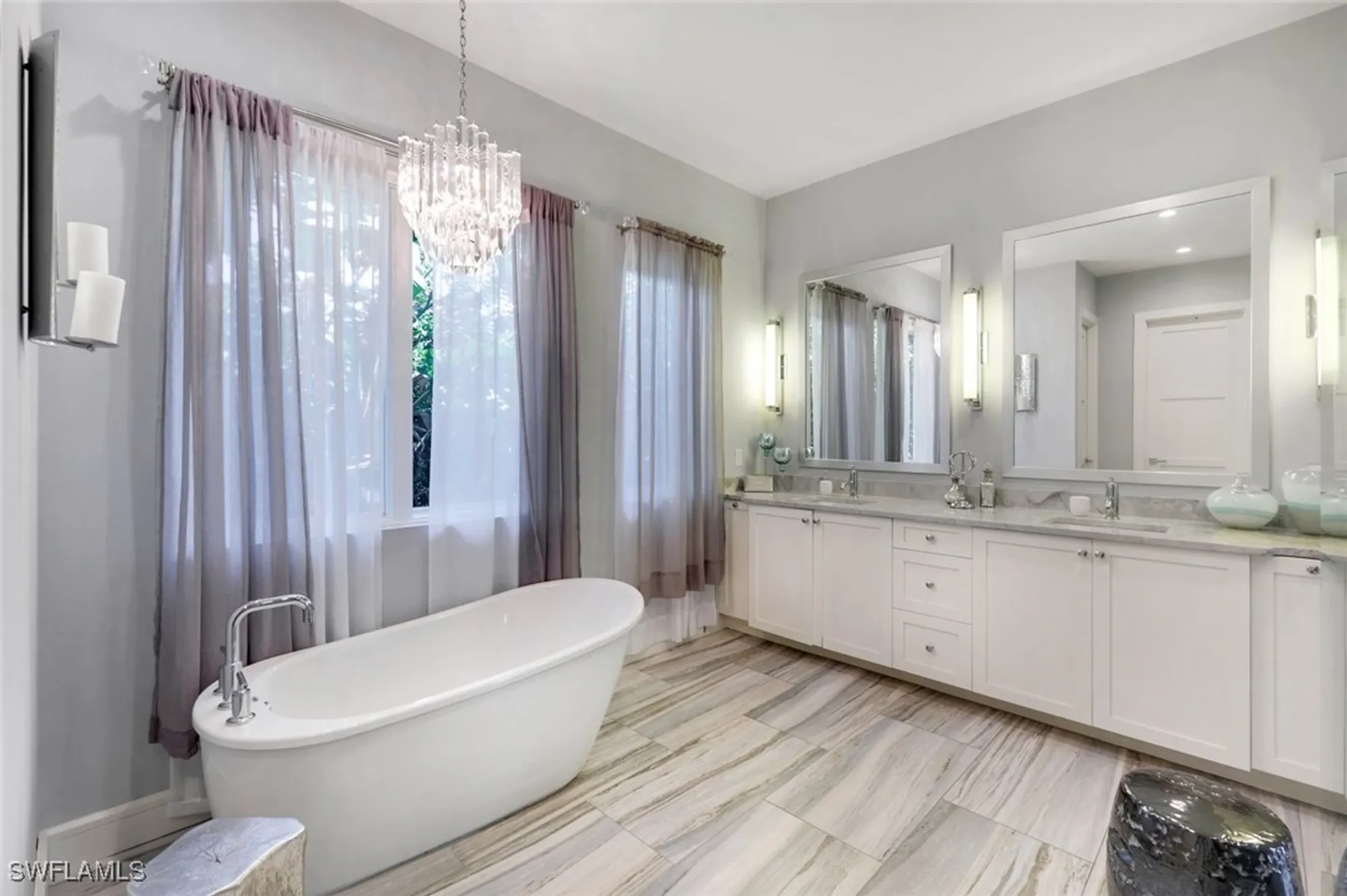 Property Slideshow image 18 of 49 | 875 wedge dr, Naples, FL, 34103