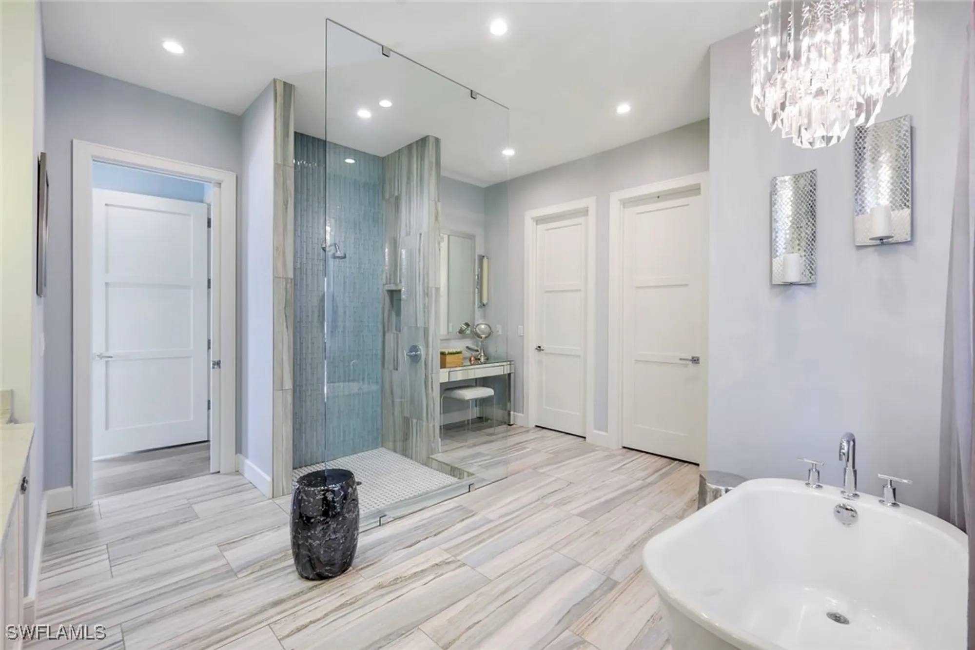 Property Slideshow image 19 of 49 | 875 wedge dr, Naples, FL, 34103