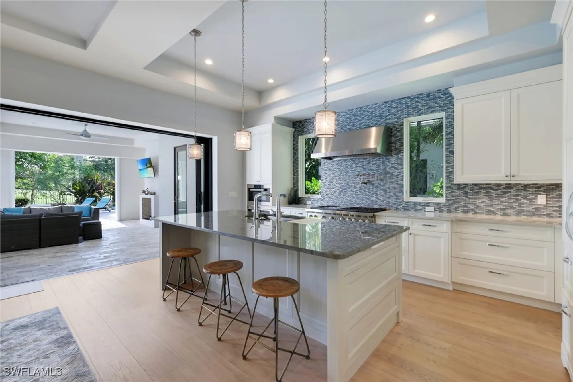 Property Slideshow image 13 of 49 | 875 wedge dr, Naples, FL, 34103