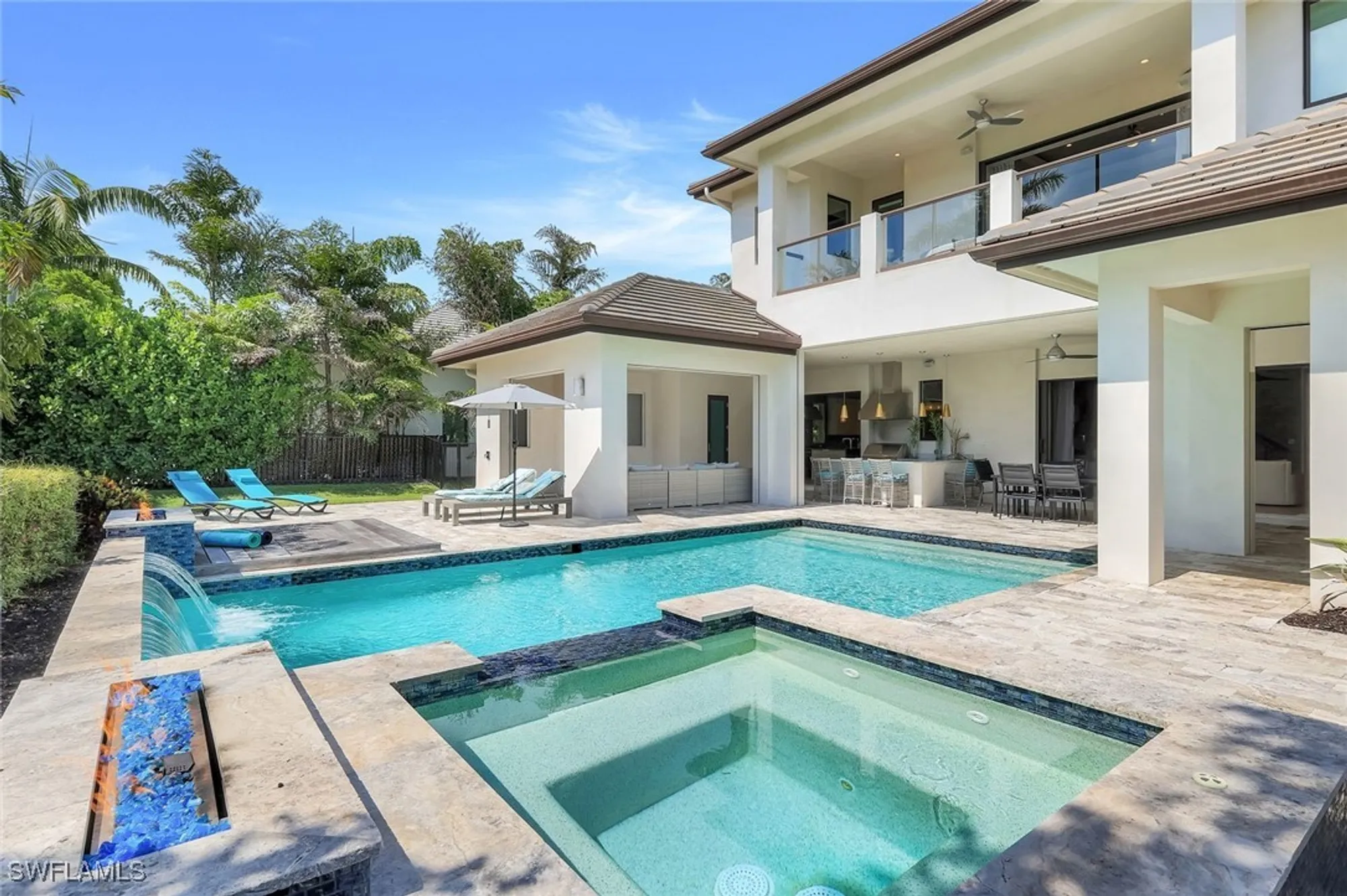 Property Slideshow image 25 of 49 | 875 wedge dr, Naples, FL, 34103