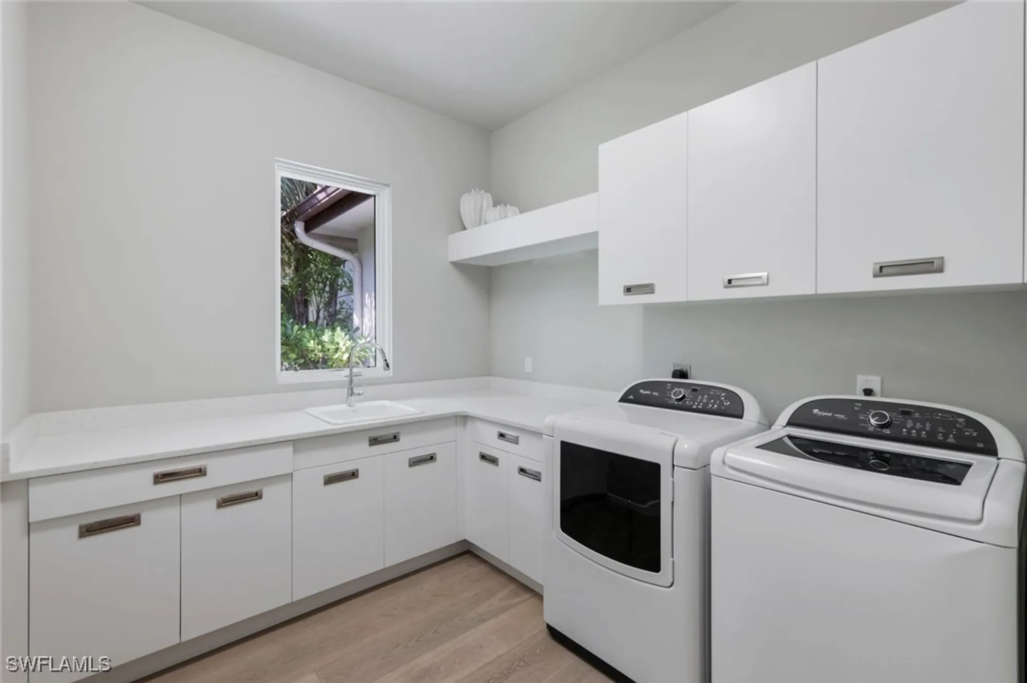 Property Slideshow image 46 of 49 | 875 wedge dr, Naples, FL, 34103