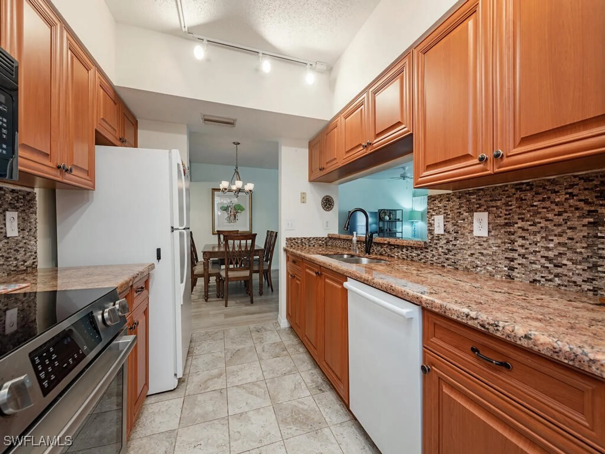 Property Slideshow image 5 of 12 | 105 tuscana ct 1002, Naples, FL, 34119