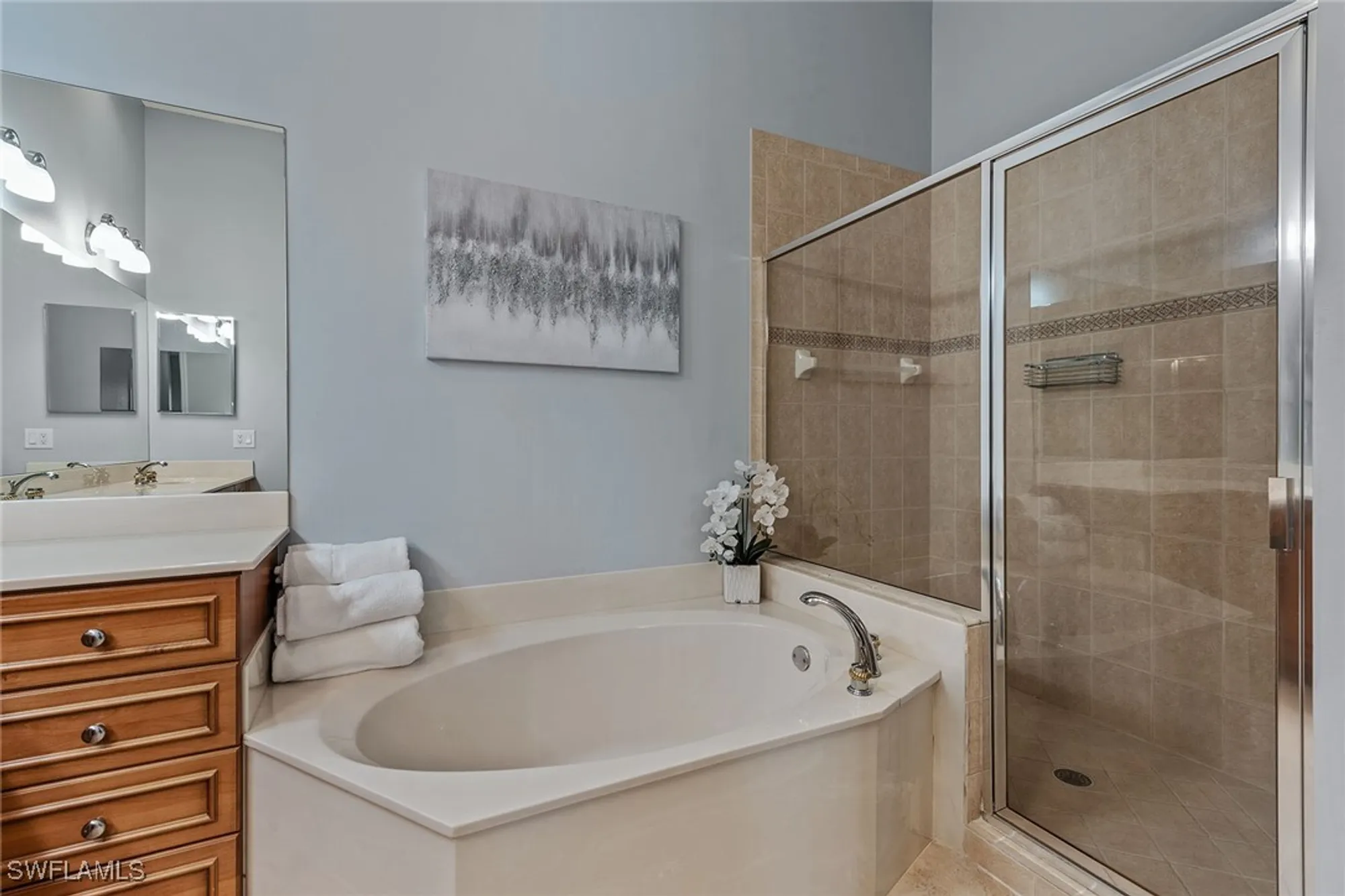 Property Slideshow image 21 of 49 | 9267 museo cir 202, Naples, FL, 34114