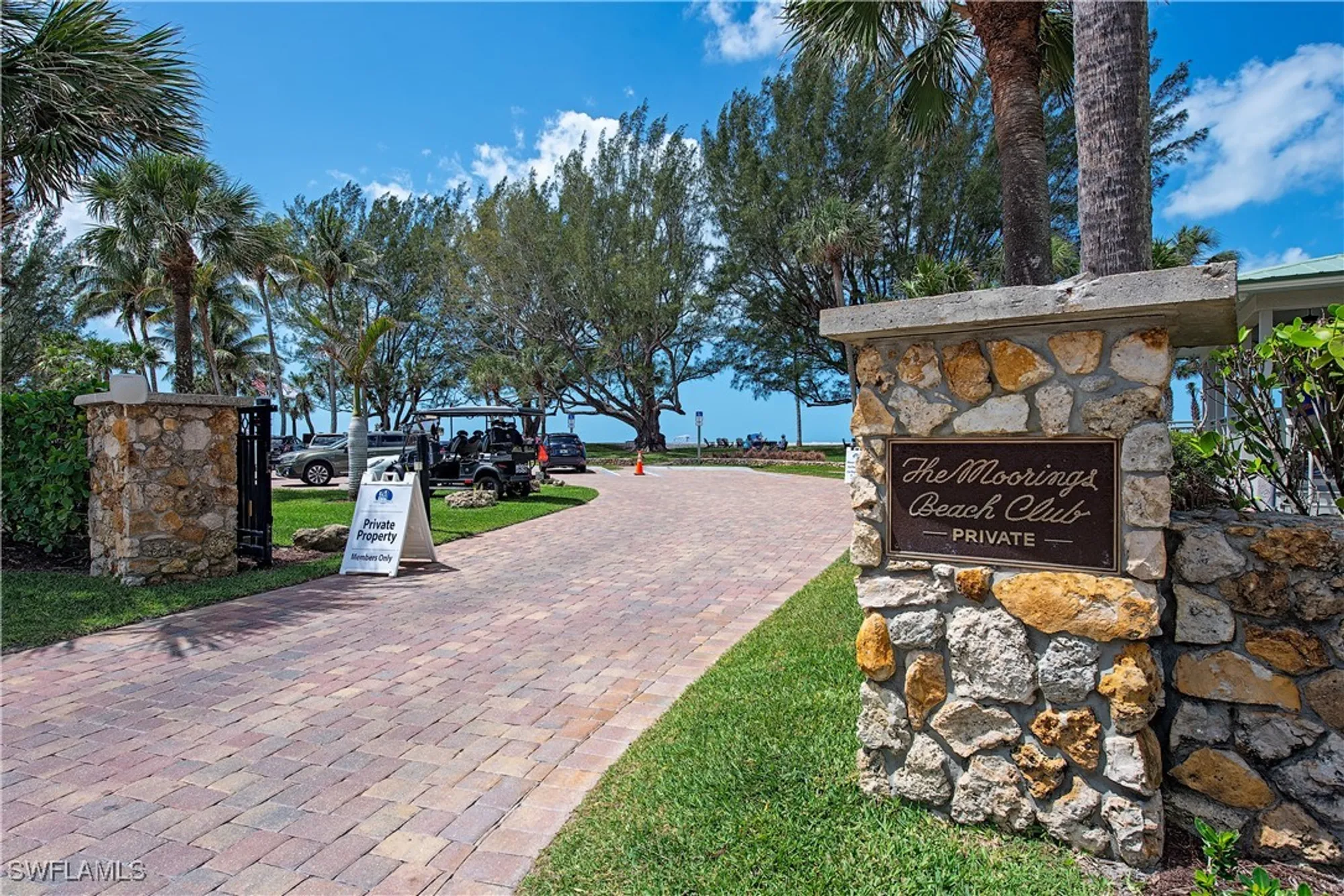 Property Slideshow image 15 of 16 | 1950 gulf shore blvd 309, Naples, FL, 34102