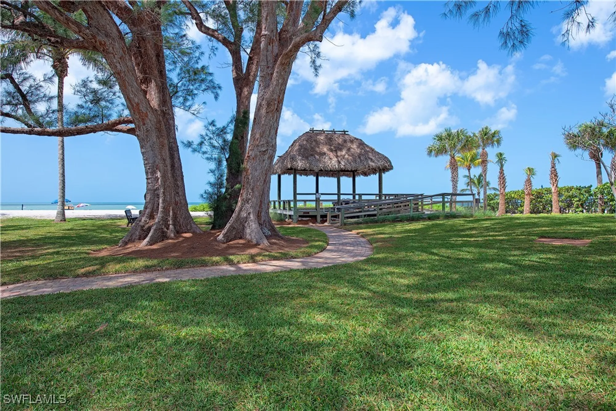 Property Slideshow image 16 of 16 | 1950 gulf shore blvd 309, Naples, FL, 34102