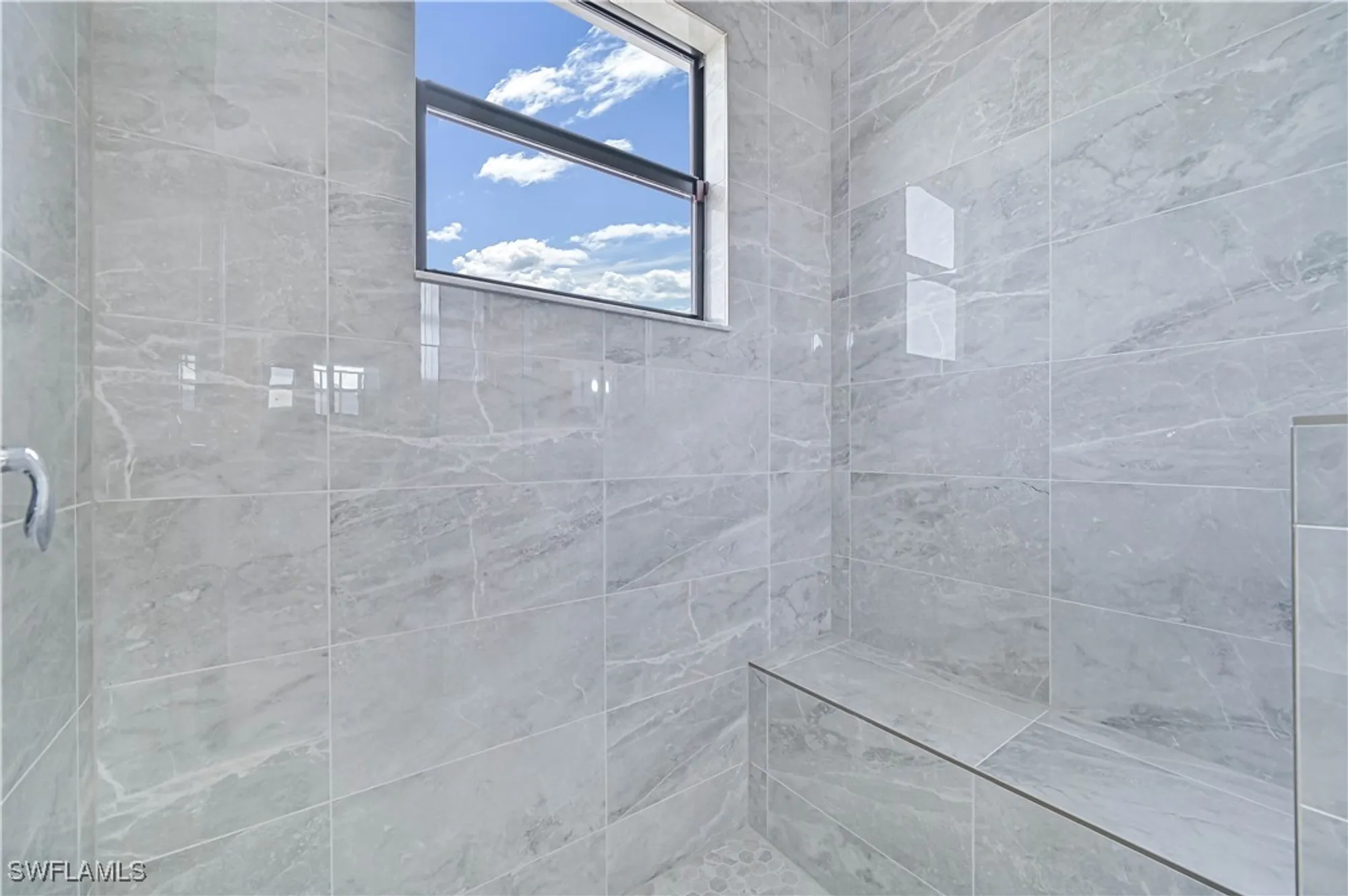 Property Slideshow image 21 of 50 | 14343 hogarth pl, Fort Myers, FL, 33905