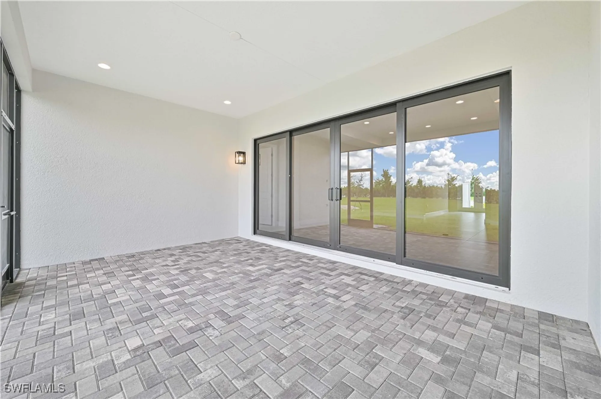 Property Slideshow image 35 of 50 | 14343 hogarth pl, Fort Myers, FL, 33905