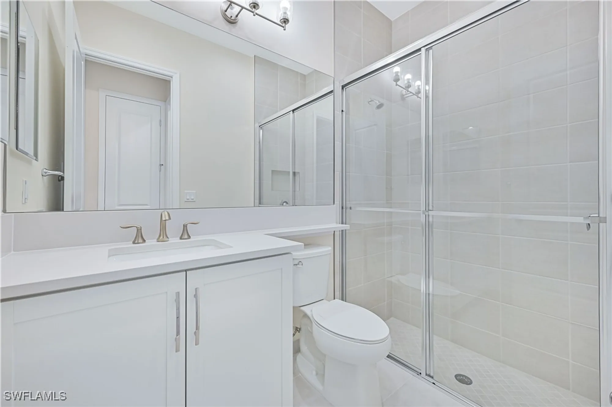 Property Slideshow image 31 of 50 | 14343 hogarth pl, Fort Myers, FL, 33905