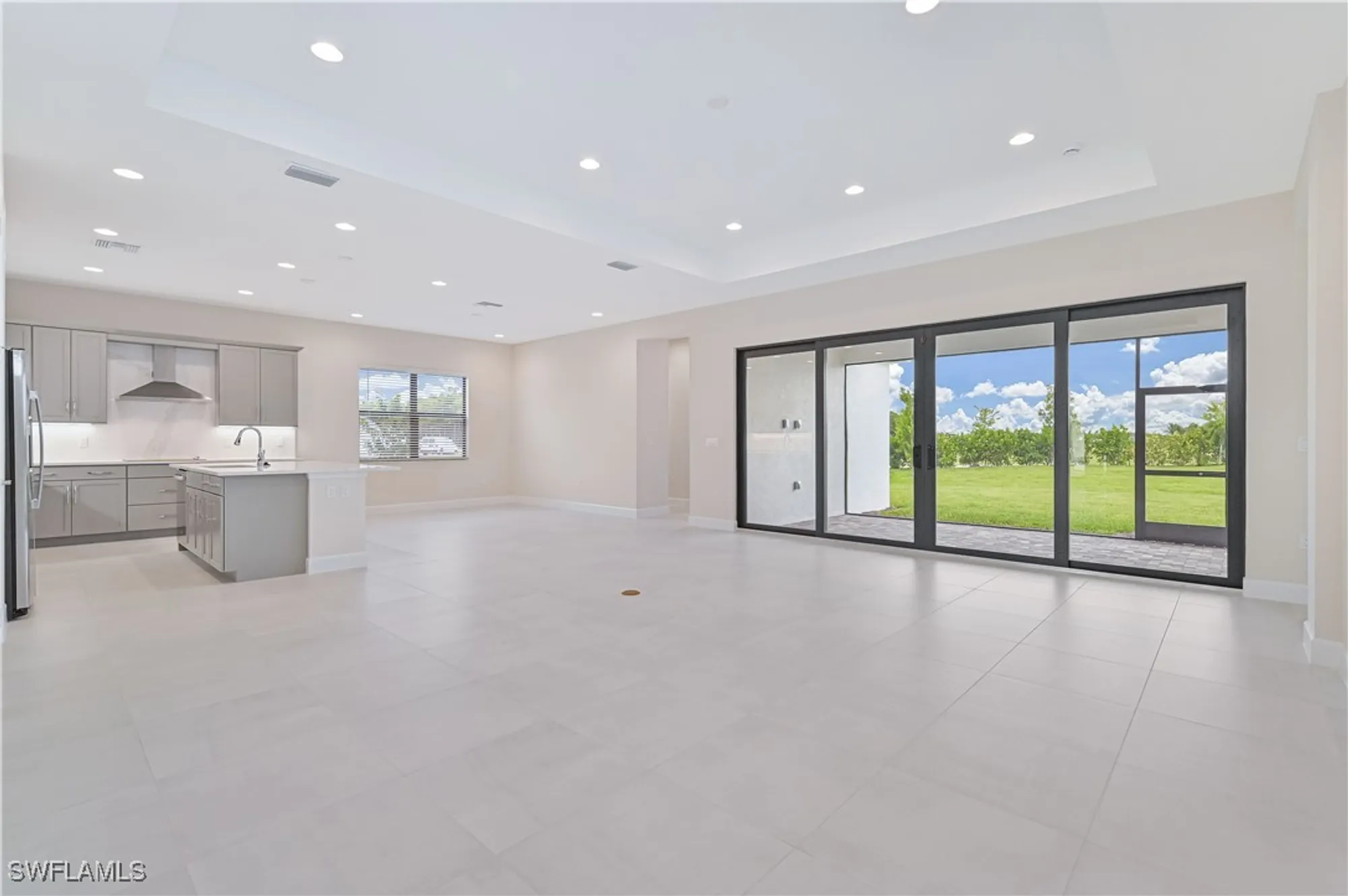 Property Slideshow image 6 of 50 | 14343 hogarth pl, Fort Myers, FL, 33905