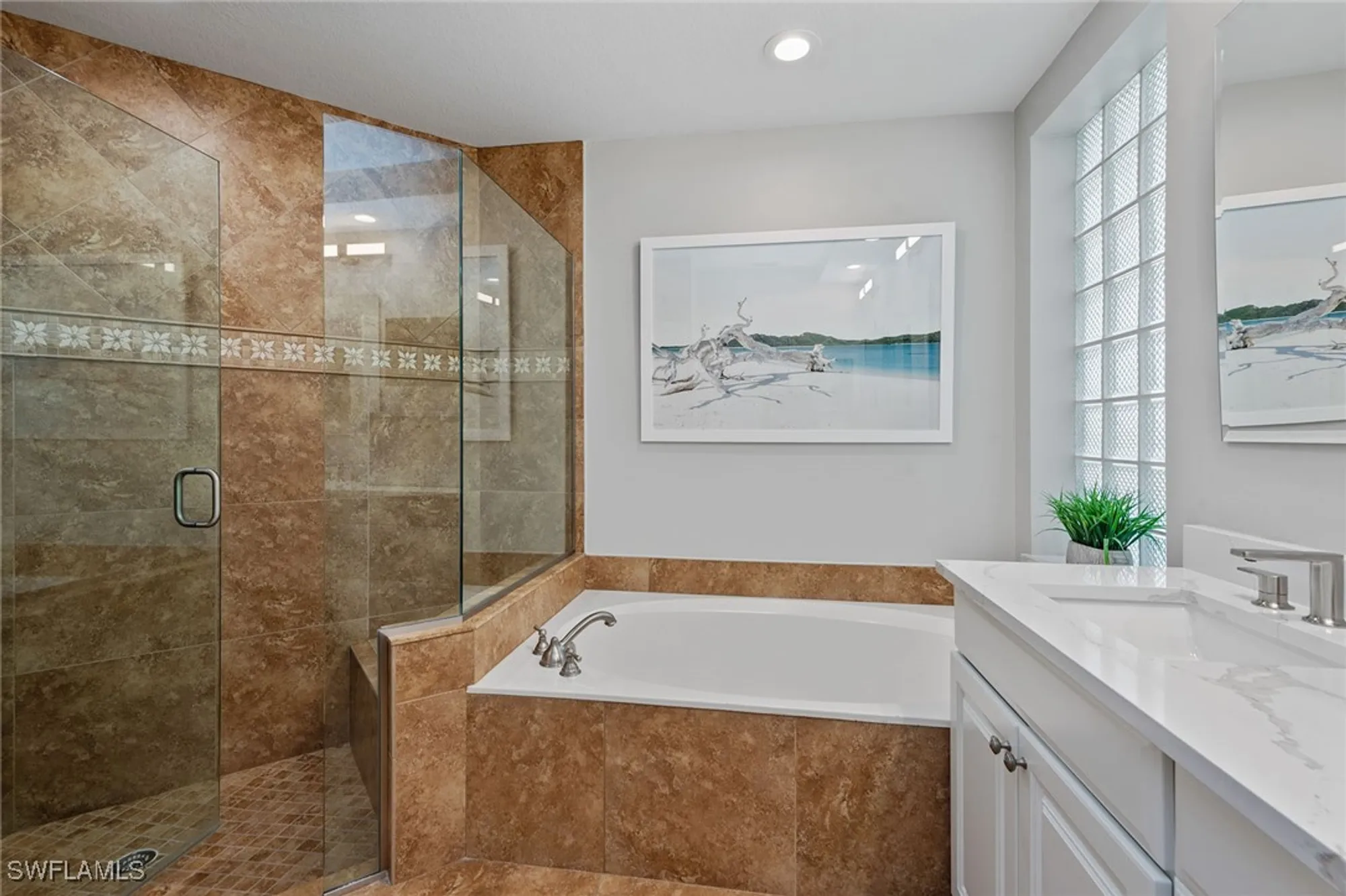 Property Slideshow image 17 of 50 | 8540 pepper tree way, Naples, FL, 34114
