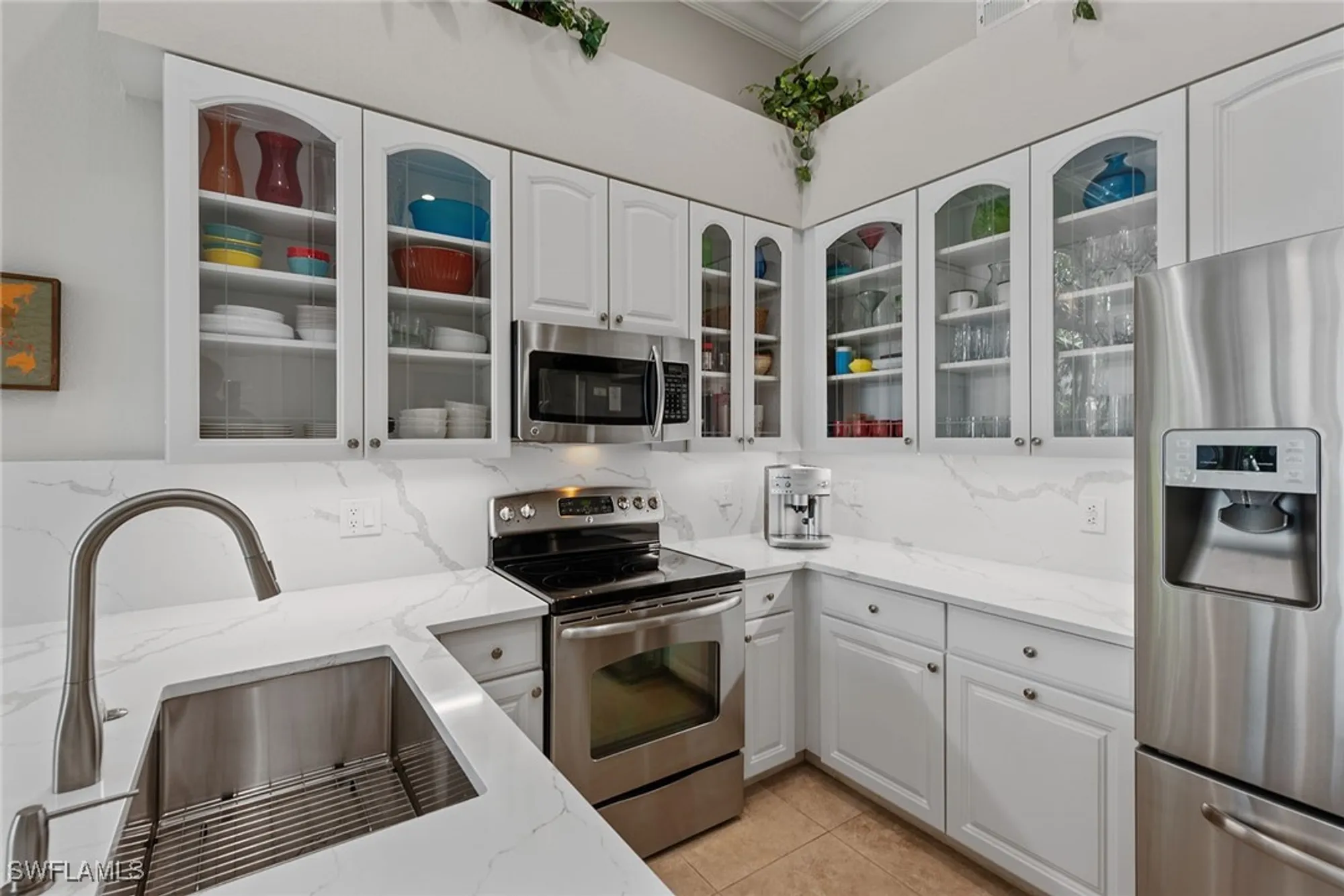 Property Slideshow image 10 of 50 | 8540 pepper tree way, Naples, FL, 34114