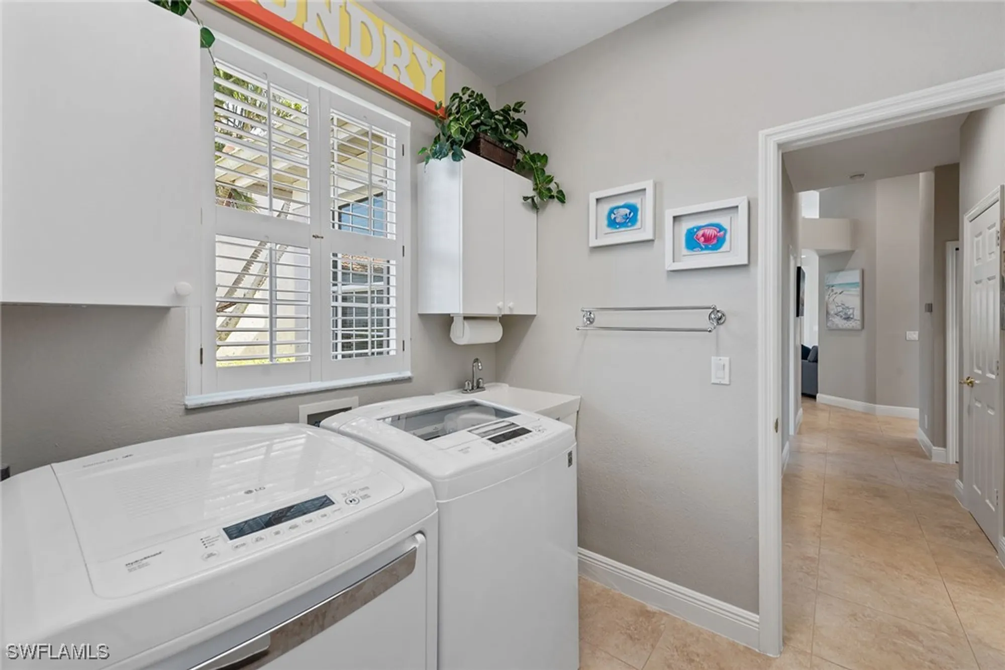 Property Slideshow image 25 of 50 | 8540 pepper tree way, Naples, FL, 34114