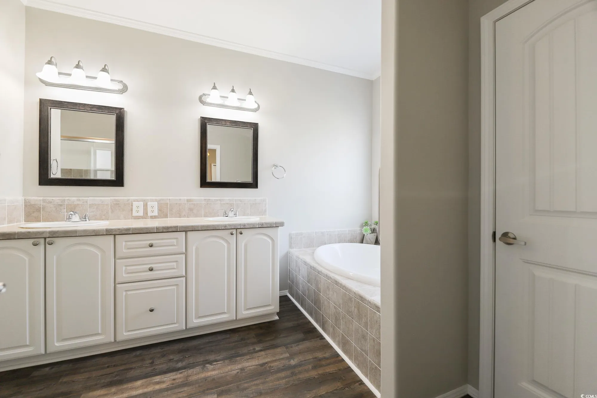 Property Slideshow image 19 of 22 | 628 lake estates ct, Conway, SC, 29526