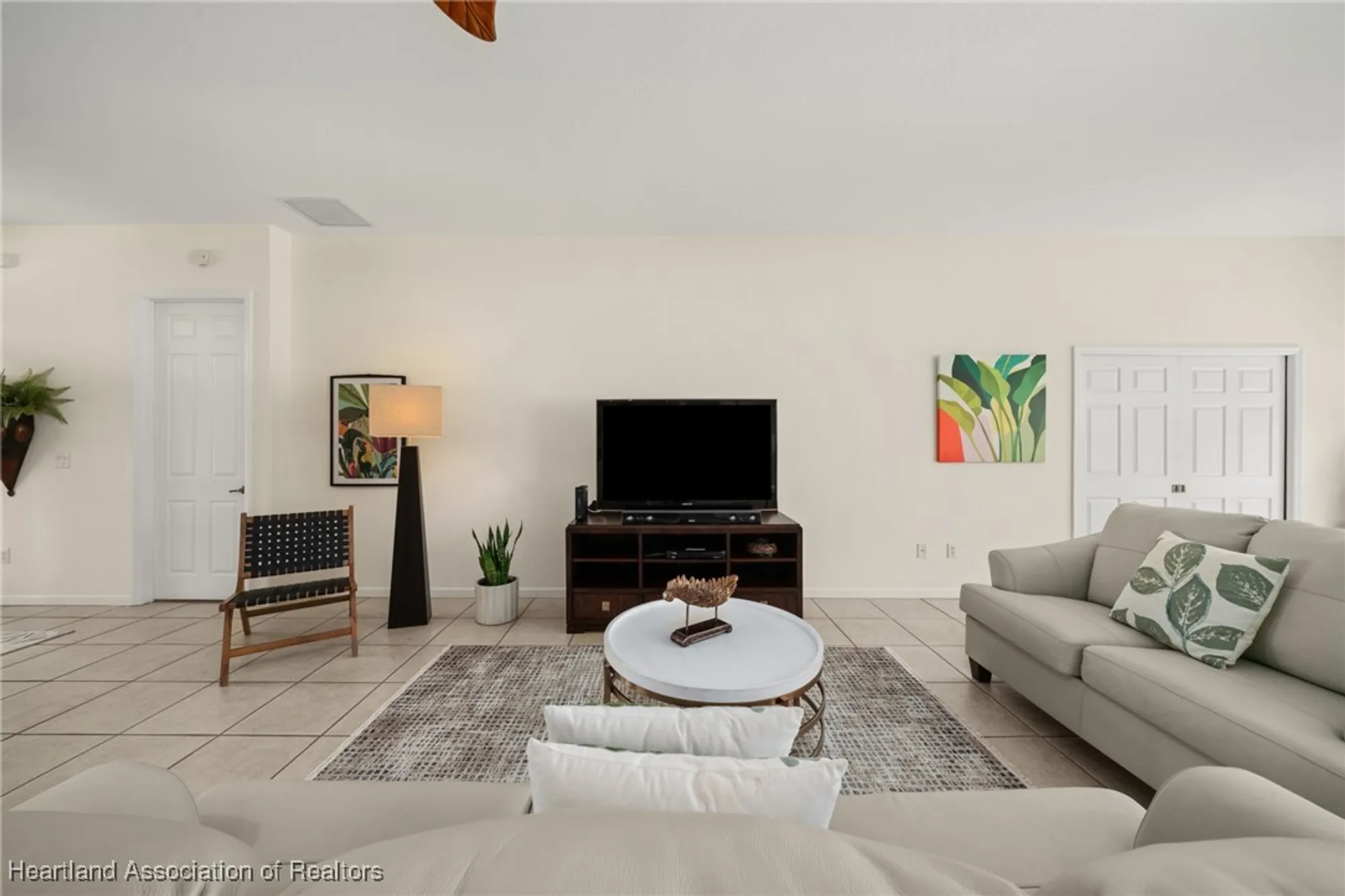 Property Slideshow image 10 of 50 | 4032 carter creek dr, Avon Park, FL, 33825