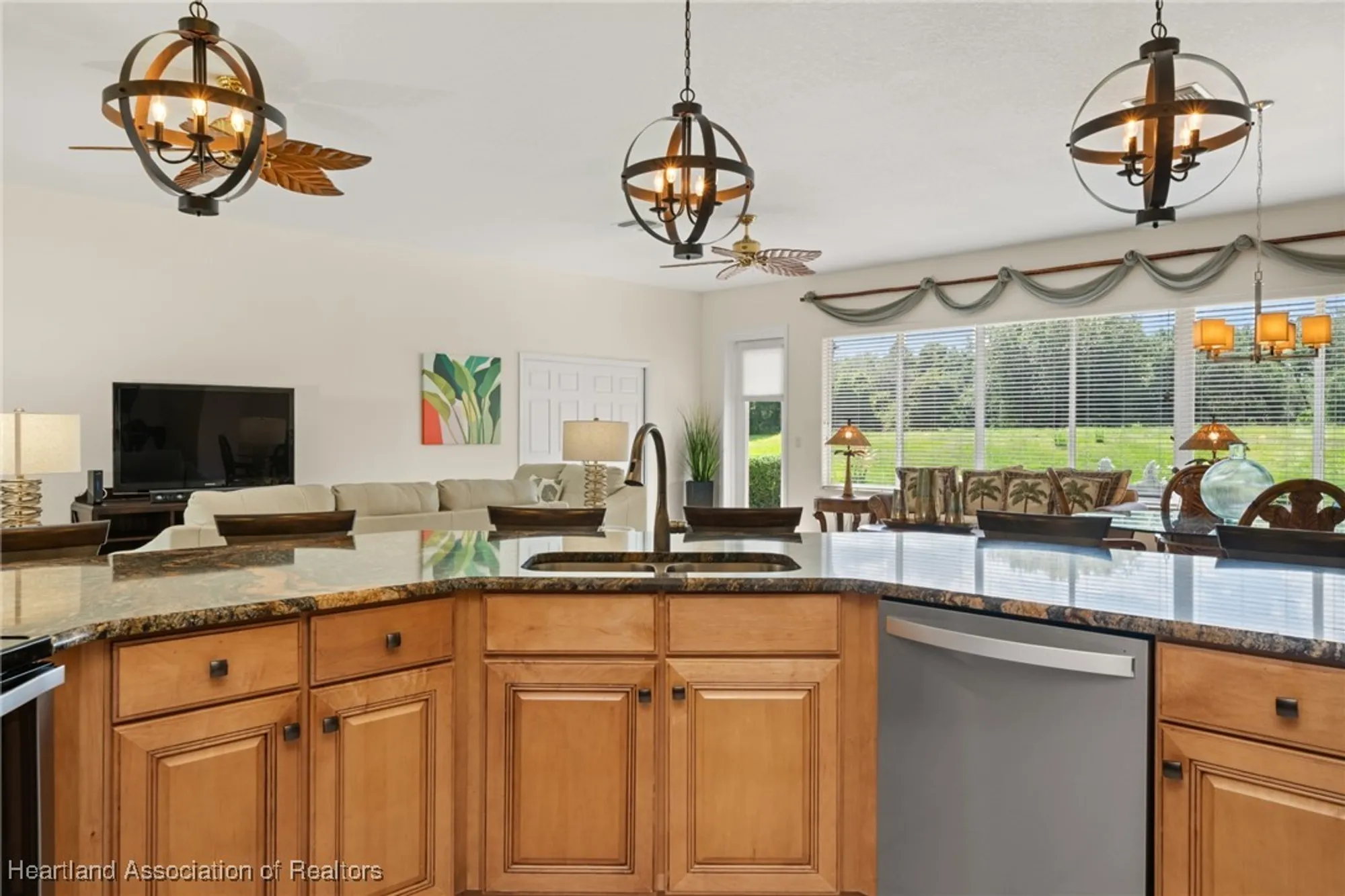 Property Slideshow image 22 of 50 | 4032 carter creek dr, Avon Park, FL, 33825