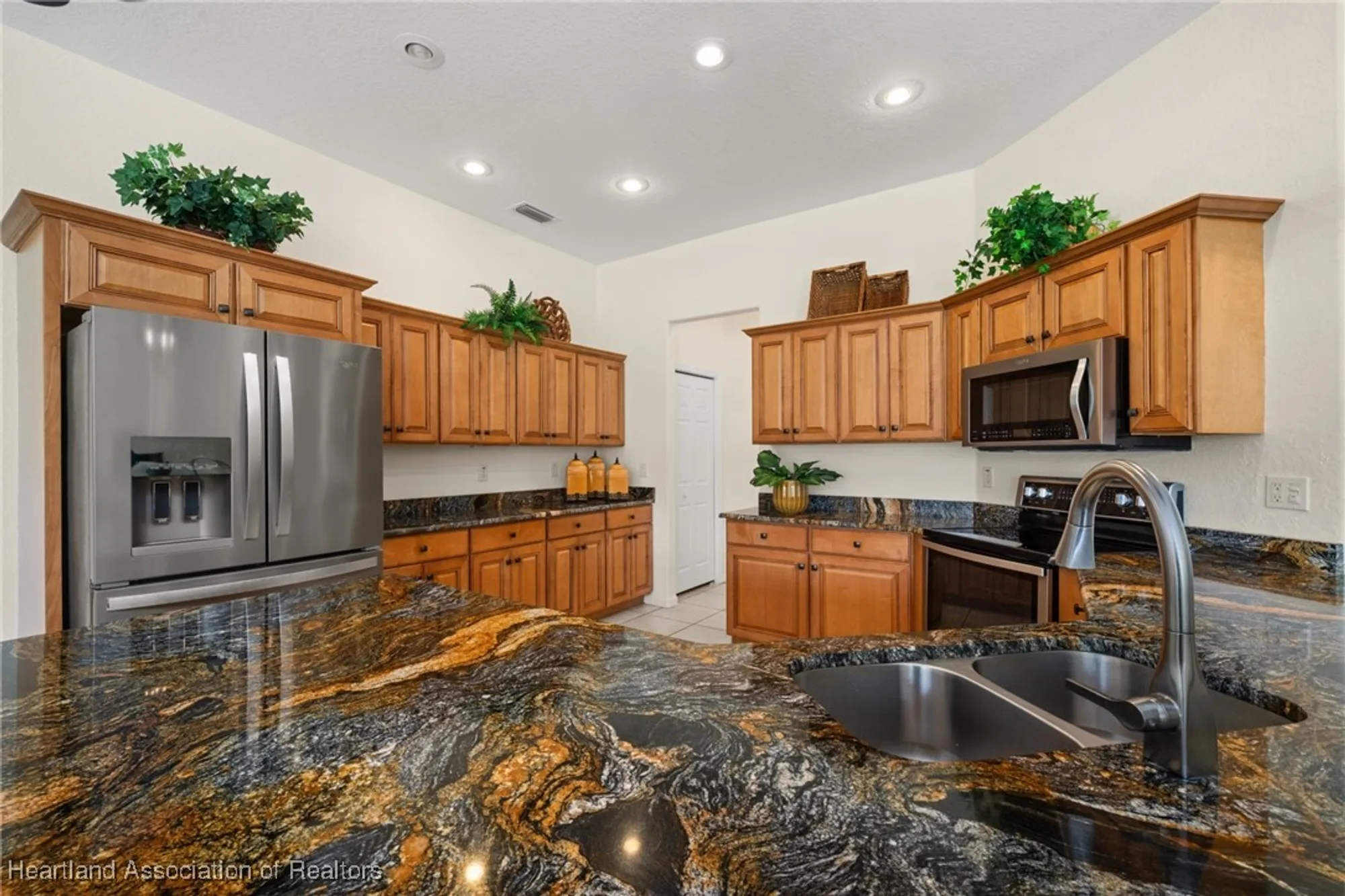 Property Slideshow image 23 of 50 | 4032 carter creek dr, Avon Park, FL, 33825