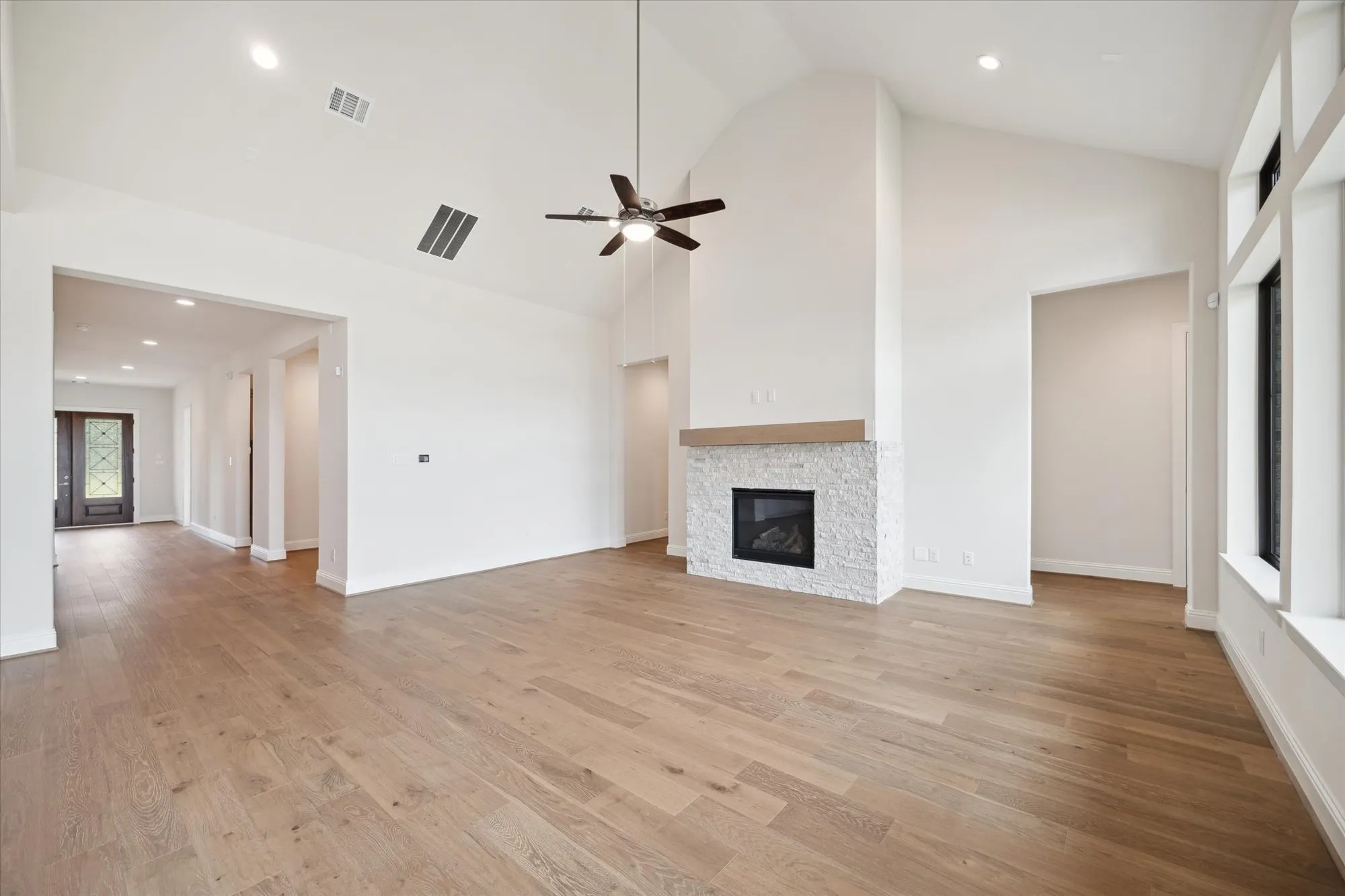 Property Slideshow image 13 of 40 | 14015 hawk vista ct, Willis, TX, 77318