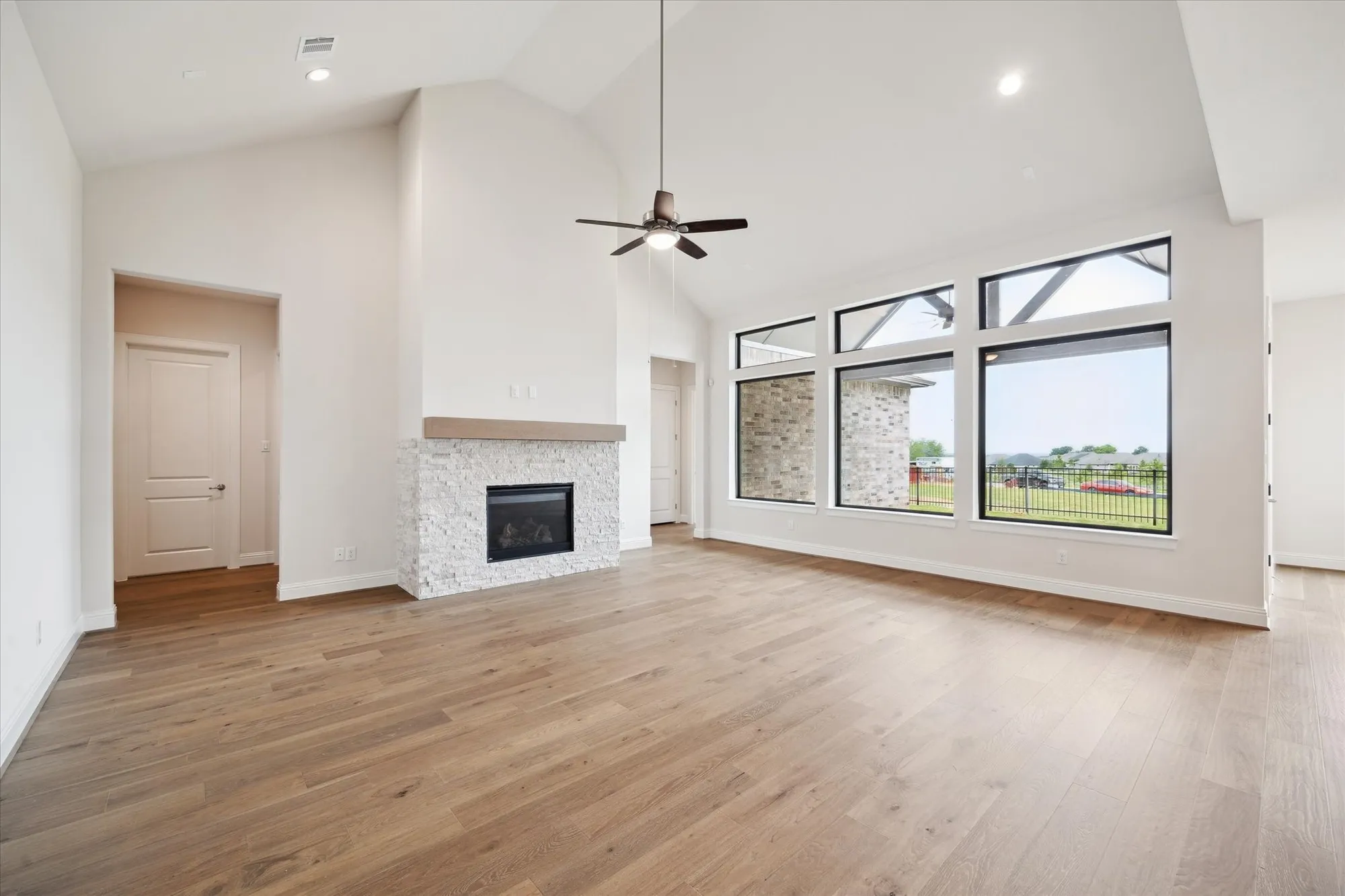 Property Slideshow image 5 of 40 | 14015 hawk vista ct, Willis, TX, 77318